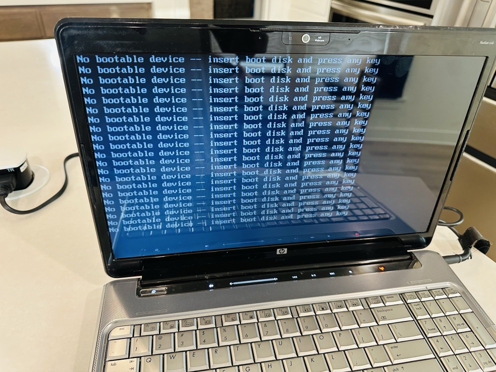HP PAVILION DV6-1030US ENTERTAINMENT NOTEBOOK PC 16″ FOR PARTS OR REPAIR ONLY