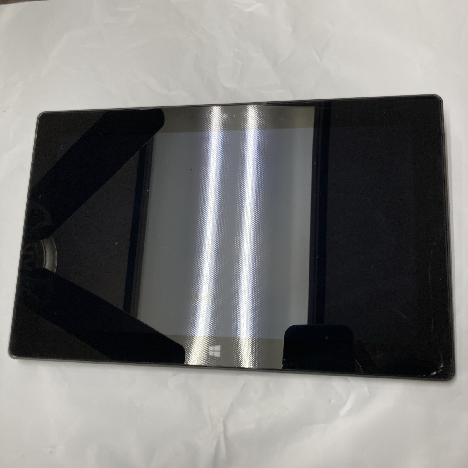 Microsoft Windows Surface RT 1516 10.6″ UNTESTED ** Please Read **
