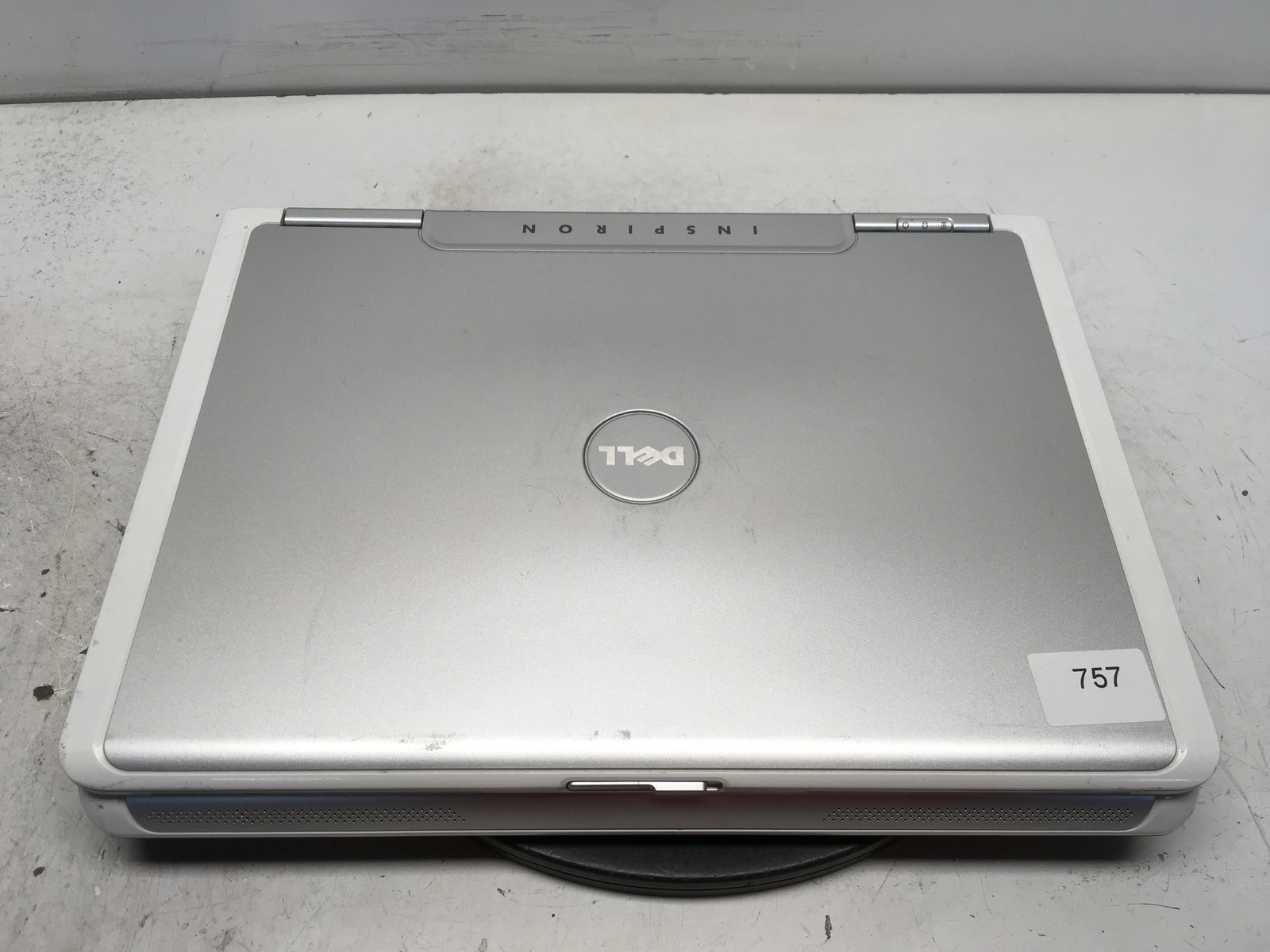Dell Inspiron 1501 AMD Athlon 64 X2 No RAM NO HDD No Batt