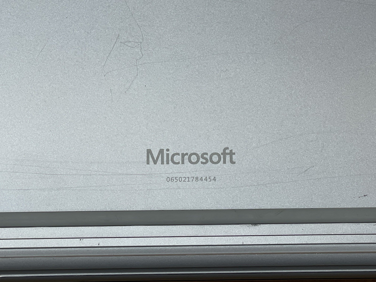 Surface Book 2 Intel Core i5-7300U@2.71GHz 8GB RAM 256GB SSD Windows 11 Pro