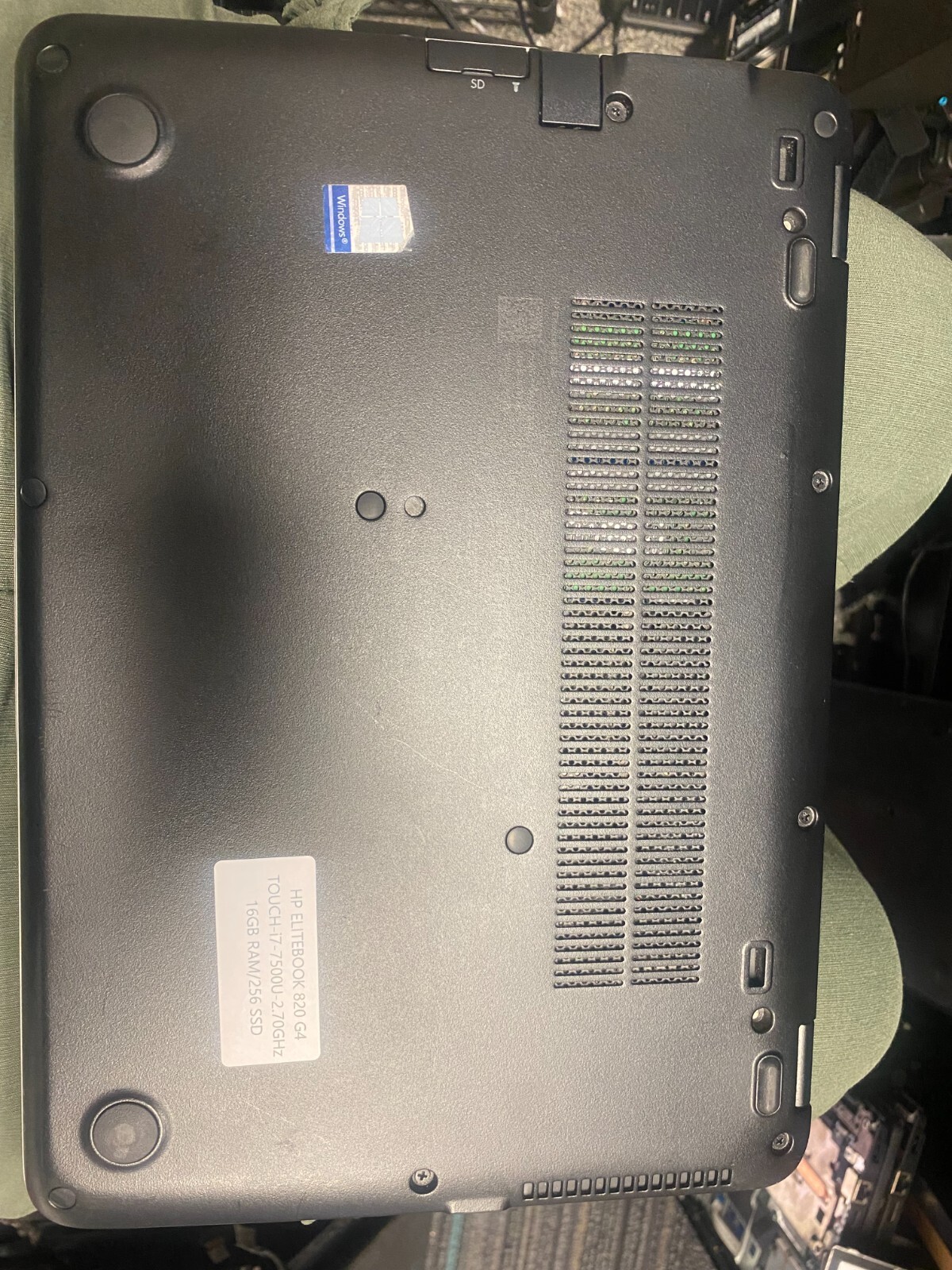 HP Laptop EliteBook 820 G4 Intel Core i7 7500U (2.70 GHz) Window 10 pro touch