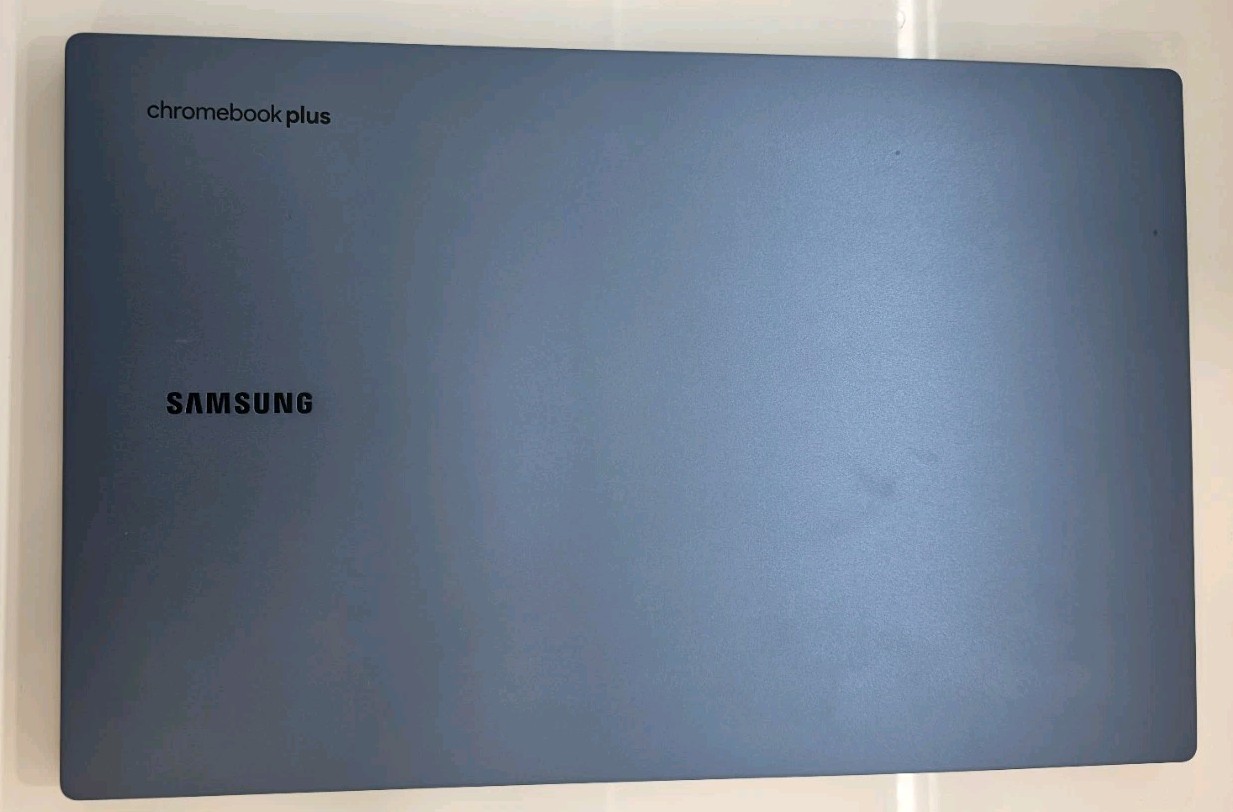 Samsung Galaxy Chromebook Plus 15.6″ (256GB, Intel Core 3, 8GB) – Neptune Blue