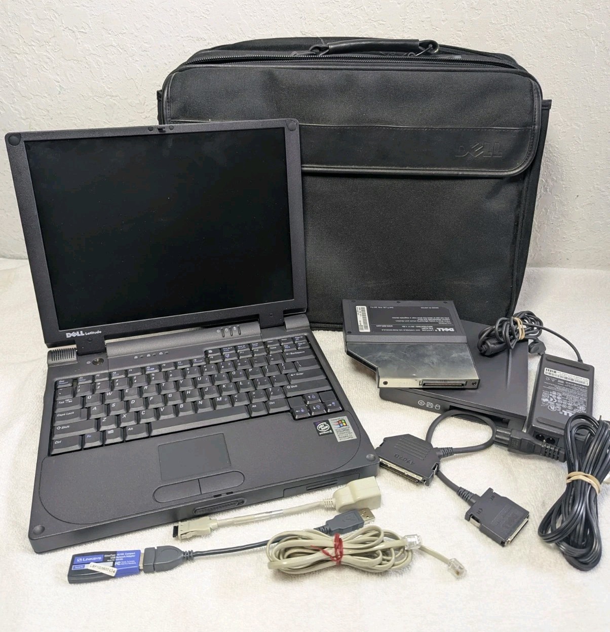 Vintage Dell Latitude CS Laptop Bundle PMP For Parts w/ Floppy CD-ROM Case