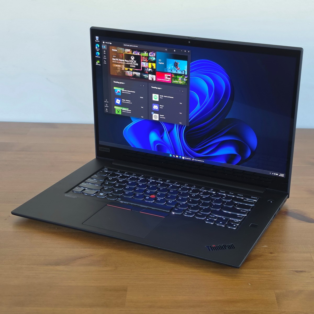 Lenovo ThinkPad P1 Gen 3 i9-10885H 16GB 15″ 4K HDR 3840×2160 OLED NVIDIA T2000