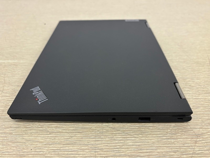 Lenovo ThinkPad X13 Yoga Gen 2 i5-1135G7 16GB 512GB SSD Laptop w/(screen issue)