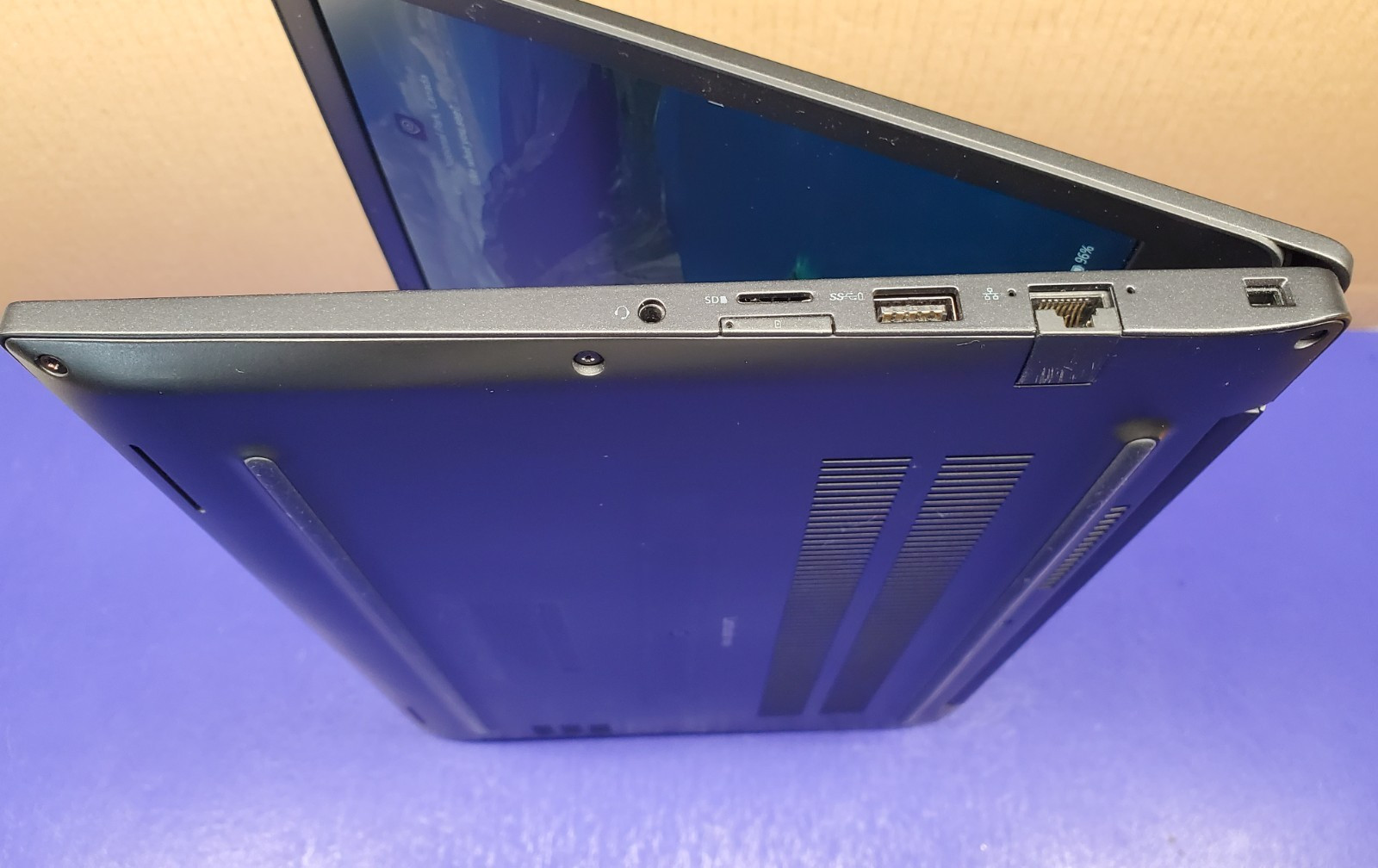 Dell Latitude 7490 Core i7-8650U@1.9GHz 16GBram 512ssd “Professionally Restored”