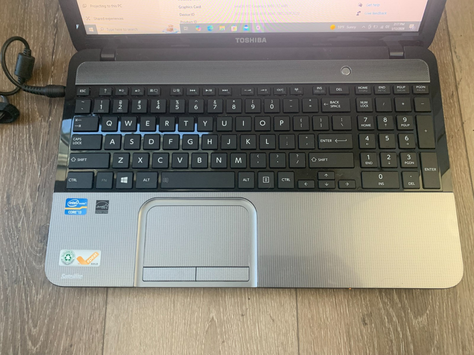 Toshiba Satellite L850 Intel Core i3-2348M 2.30GHz 8GB RAM 320GB HDD Win 10