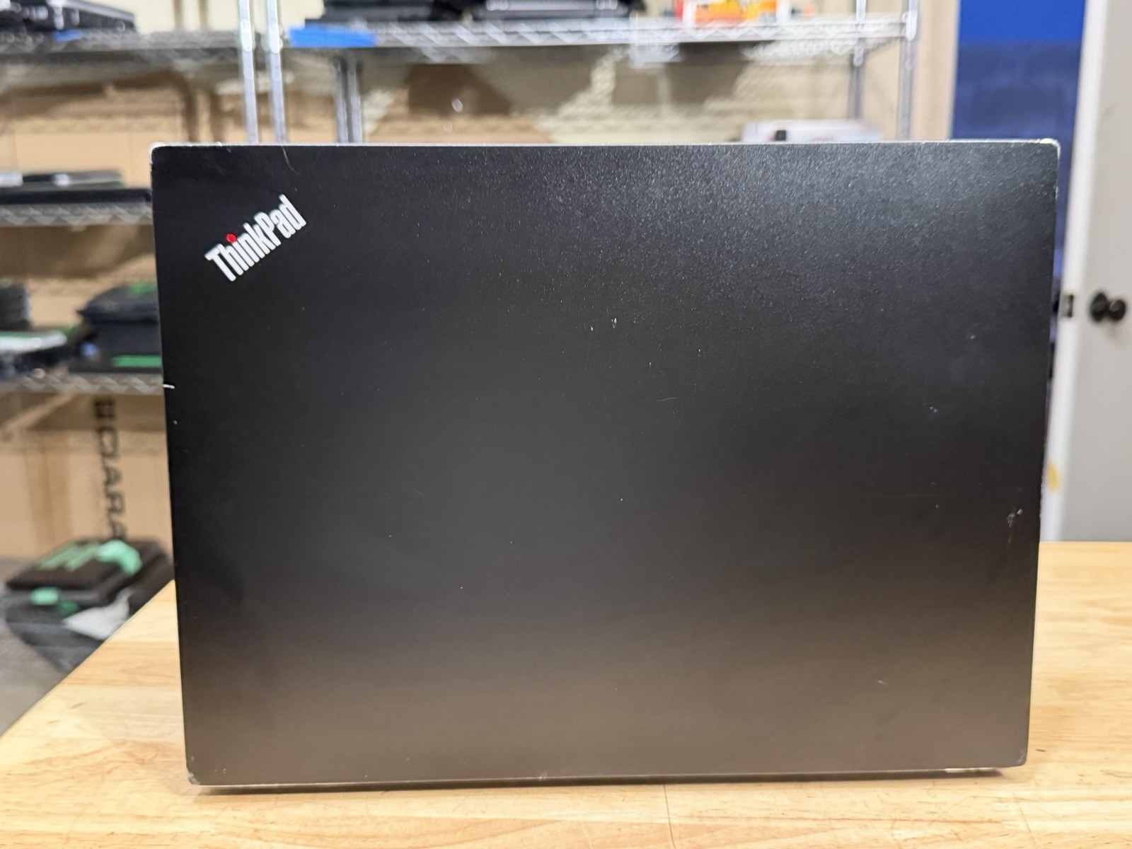 Lenovo ThinkPad E480 14″, i5-7200U 8 GB RAM, 256GB SSD Win 11 Pro.