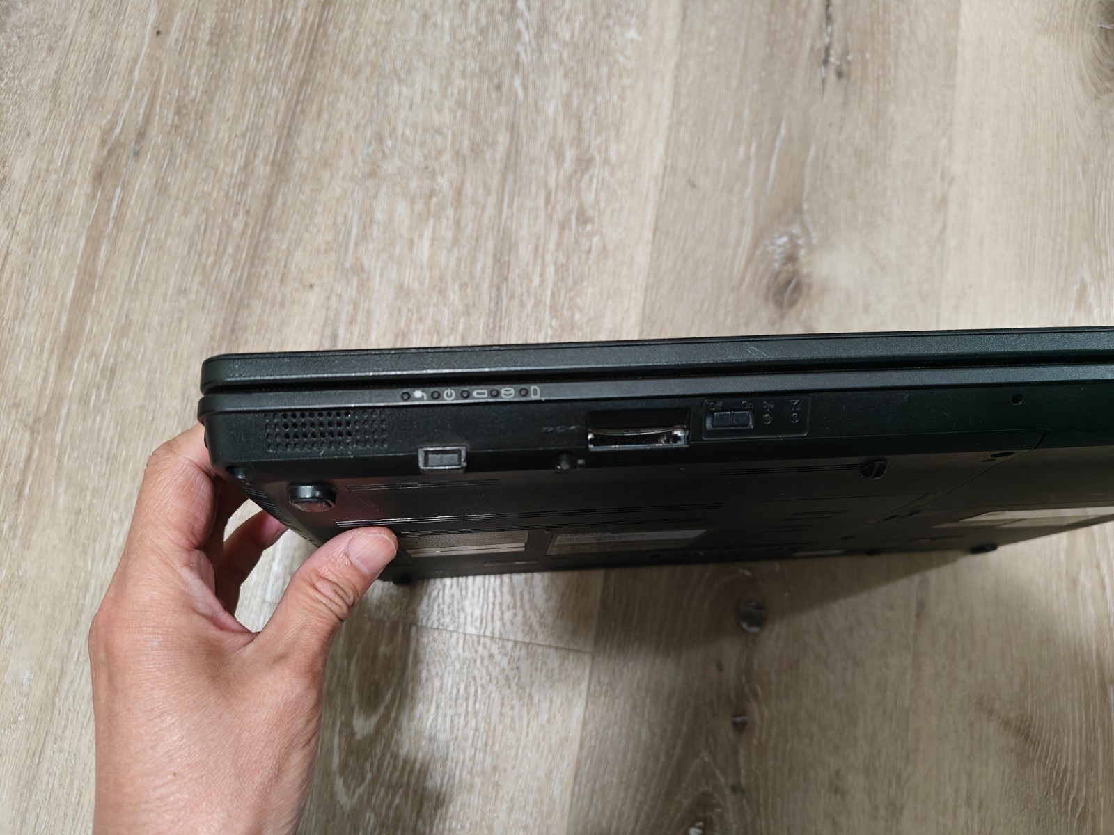Toshiba Tecra A11-ST3500 15″ Laptop Intel Core i5 M560 120GB SSD Windows 11 pro