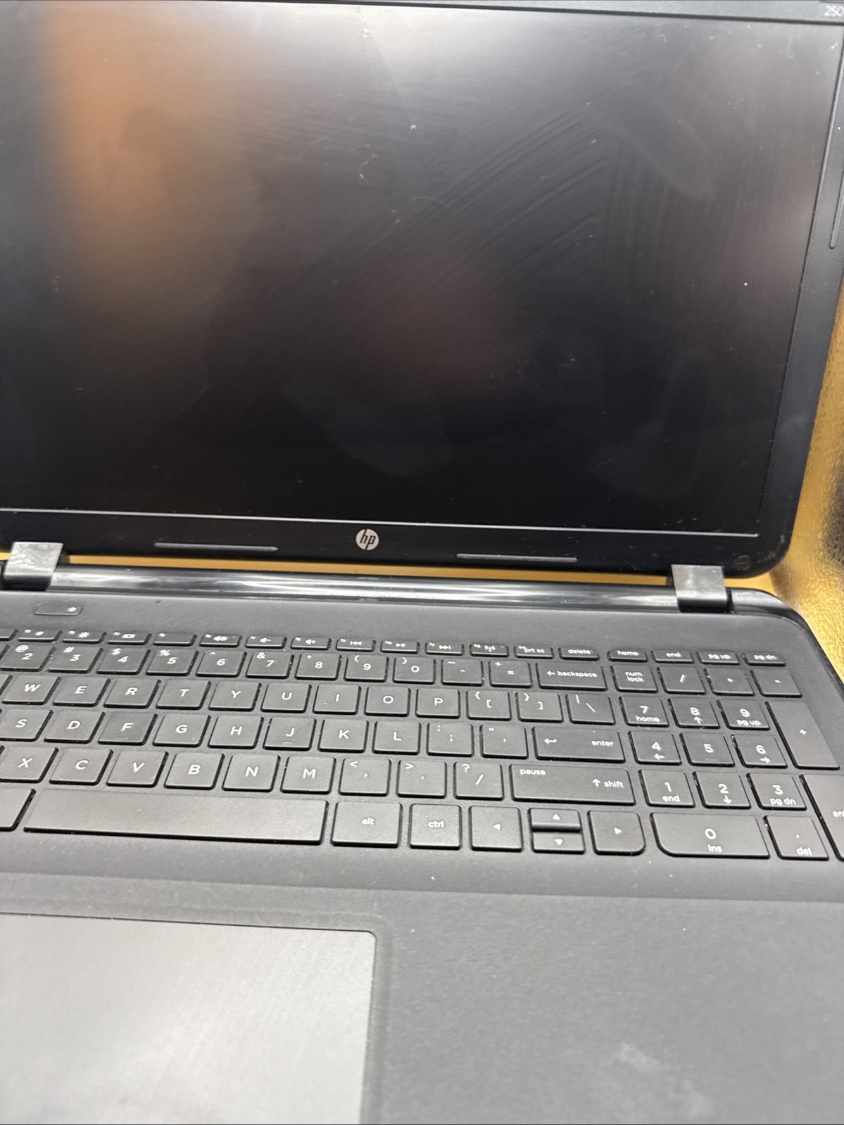 HP Envy 17-3290NR 17.3″ i7-3720QM, 8GB Ram, Beats Audio, AMD Radeon 7800M,READ
