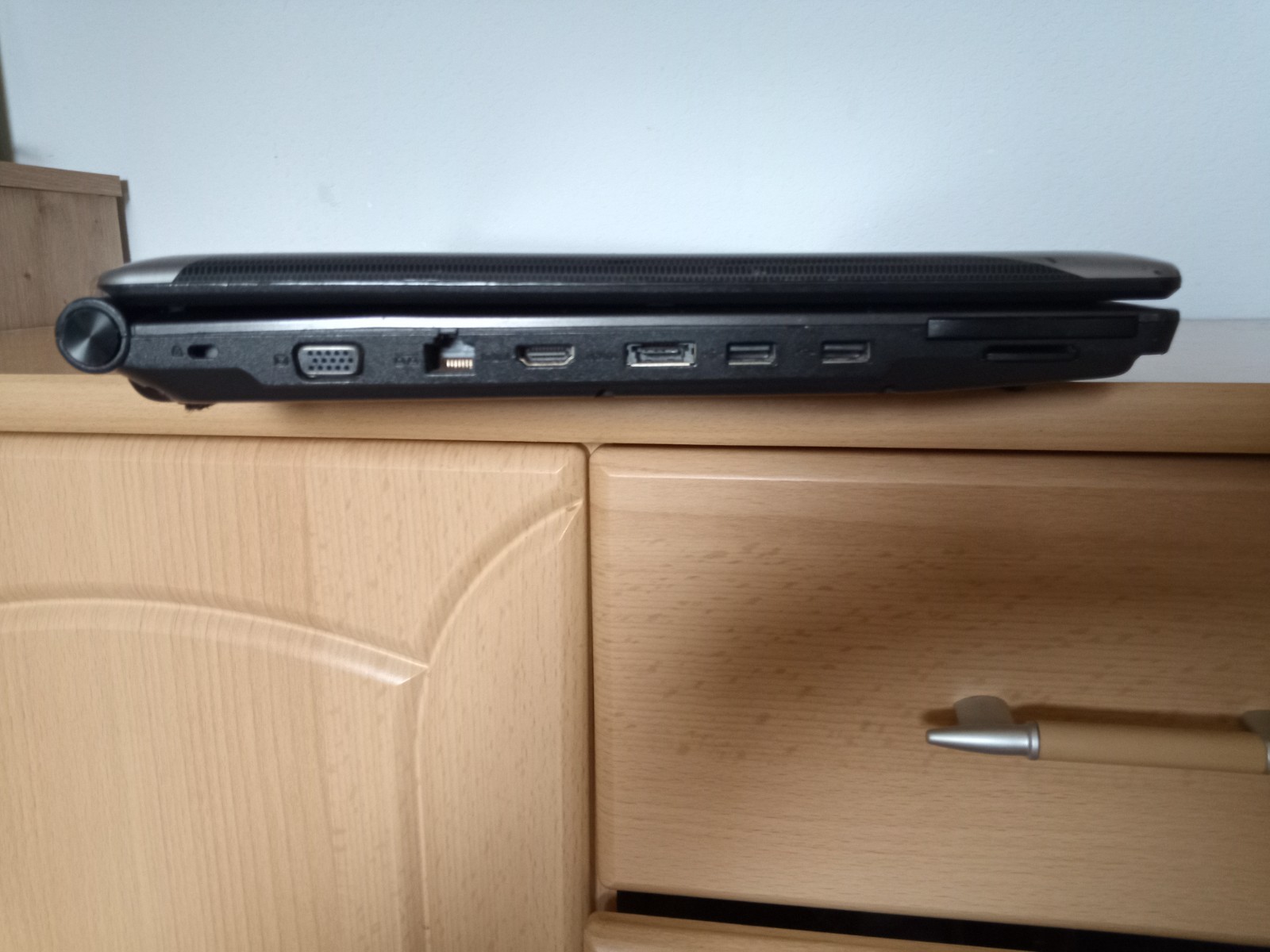 Medion Akoya P8614 – Intel i5 – 18.4 inch
