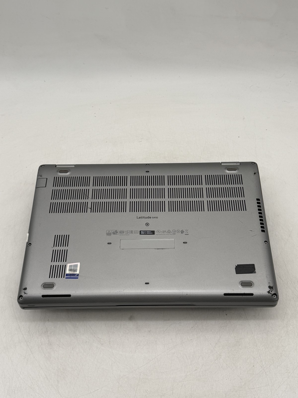 Dell Latitude (5410) 14in i5-10310U | 8GB 256GB NO OS Read
