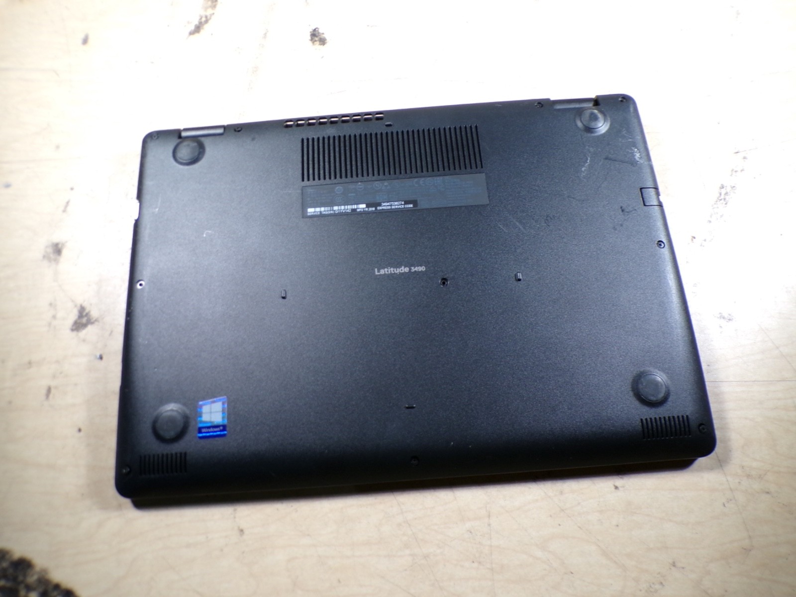 DELL LATITUDE 3490 INTEL CORE I5-8250U 1.60GHZ 4GB RAM **NO HD/ NO CADDIE/ NO OS