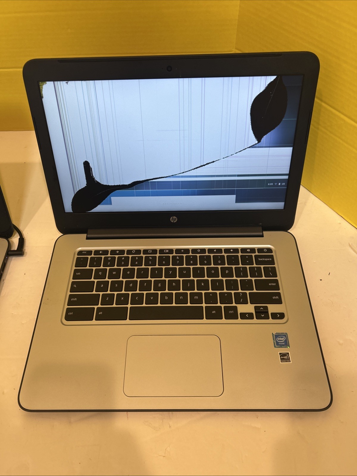 Lot of 2 HP Chromebook 14 G4 14″ For Parts Repair No Chargers