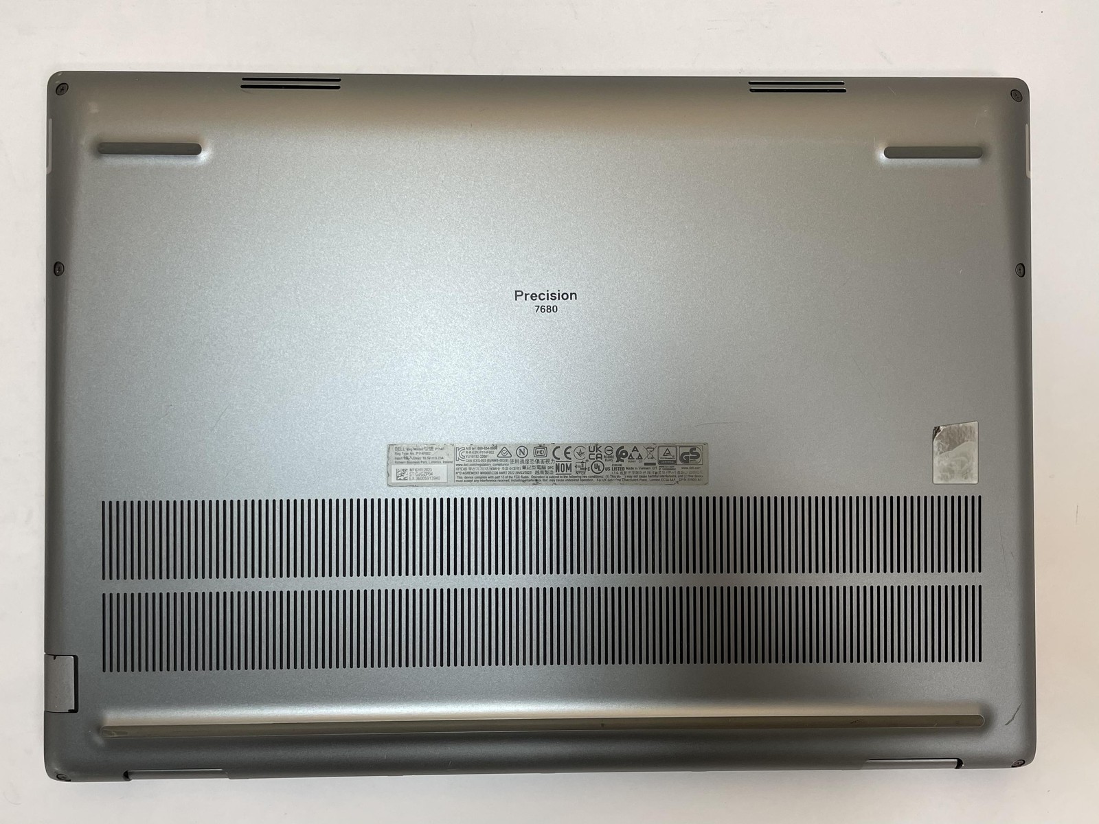 DELL PRECISION 7680 16″ Laptop Core i7 13850HX 32GB 512GB Windows 11 Pro -READ