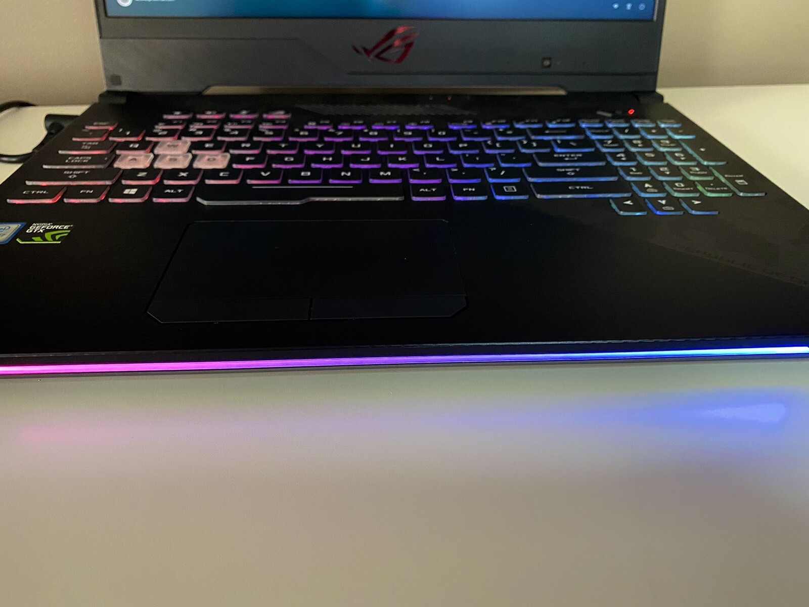 ASUS ROG Strix Scar 2 GL504G Gaming Laptop NVIDIA GeForce !Read discription!