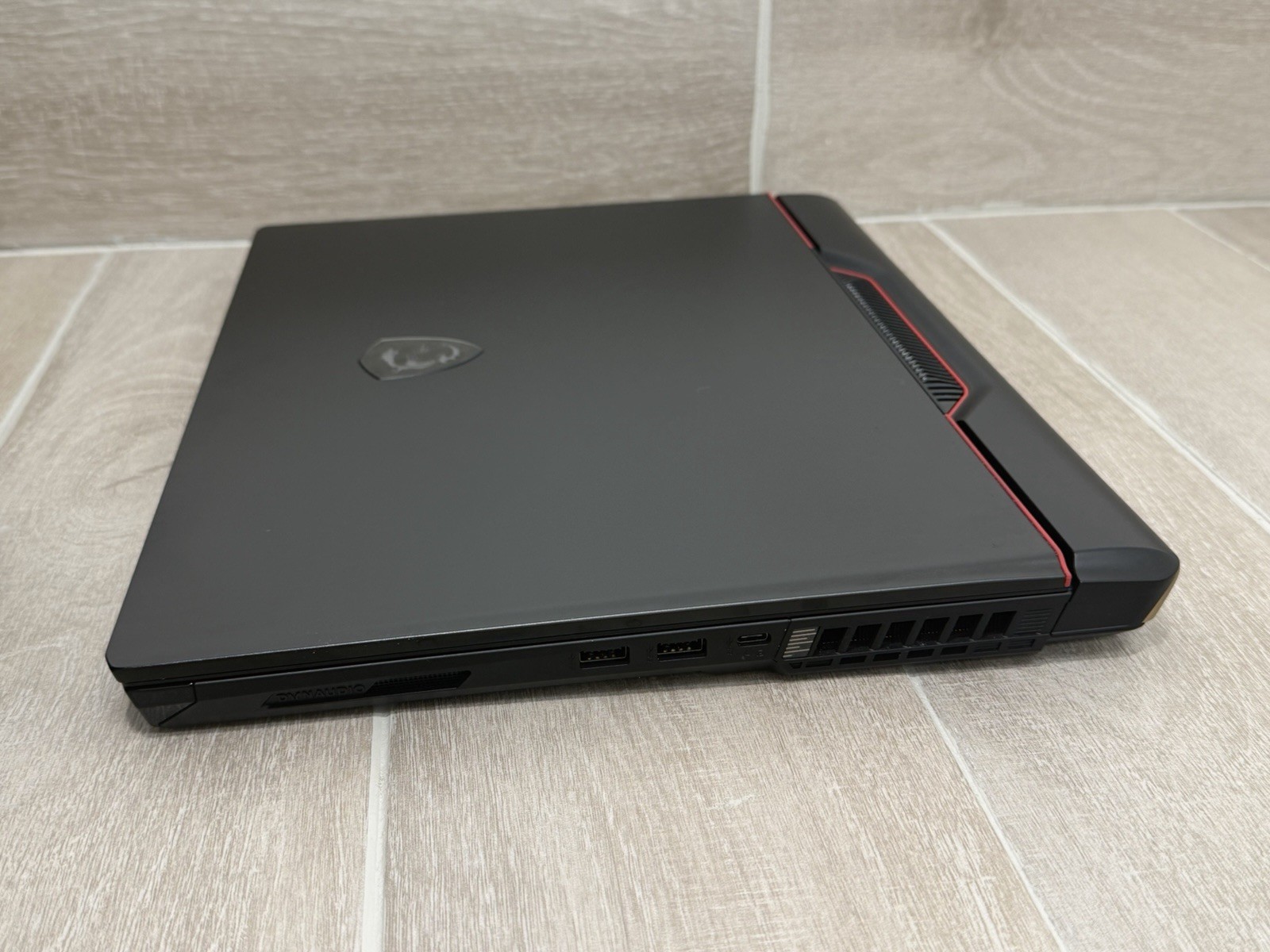 MSI Raider GE78 HX 13V 17″ Core i9-13980HX GeForce RTX 4070 16GB RAM 1TB NVMe