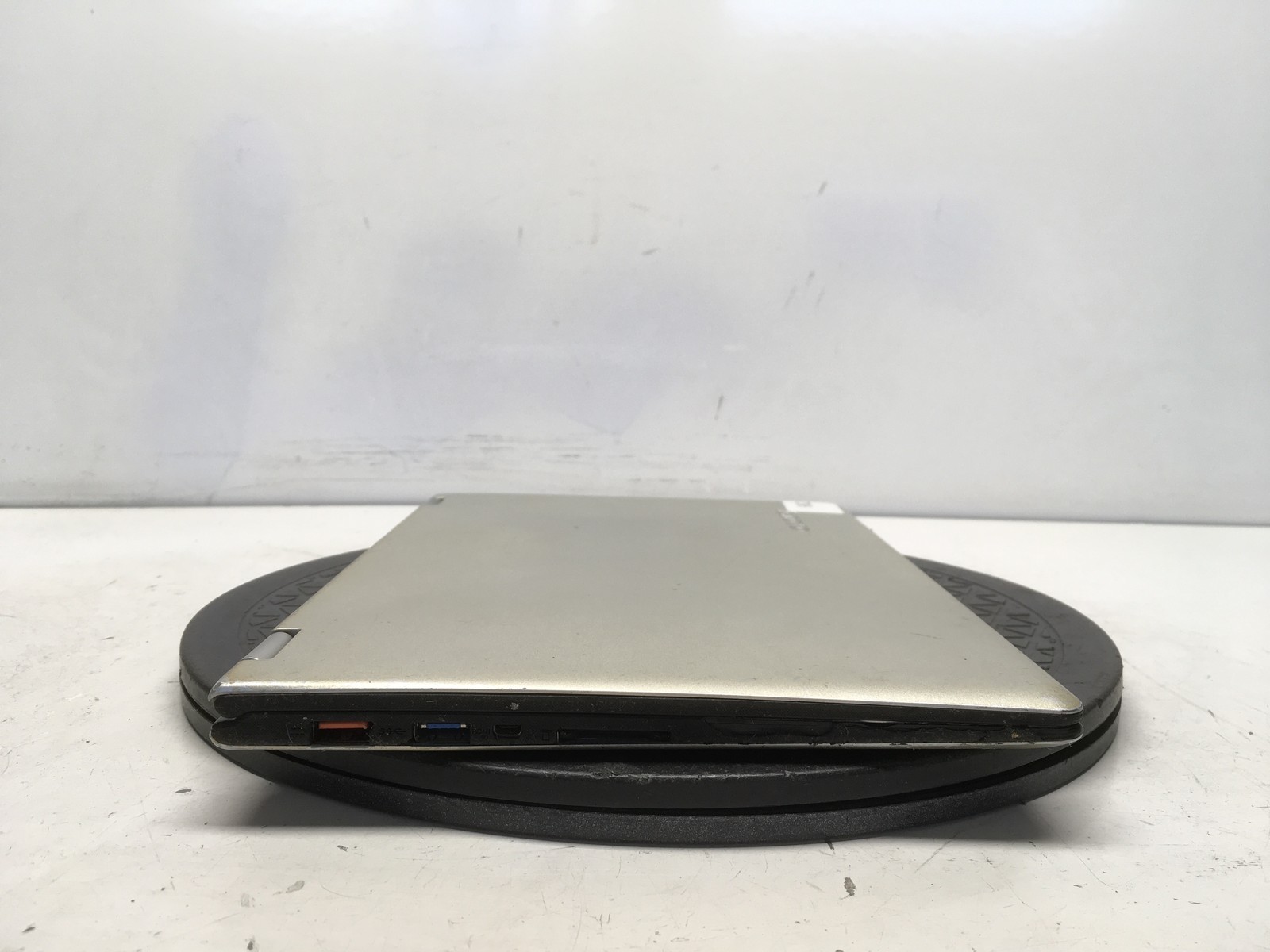 Lenovo Yoga 700-11ISK Intel M5-6Y54 1.1GHz 8 GB NO HDD No Batt