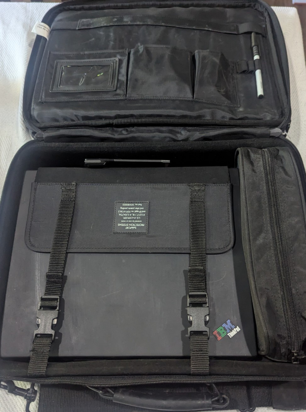IBM THINKPAD T40 1.50GHz 1GB 40GB HDD WINDOWS XP ATI RADEON 7500TYPE 2373