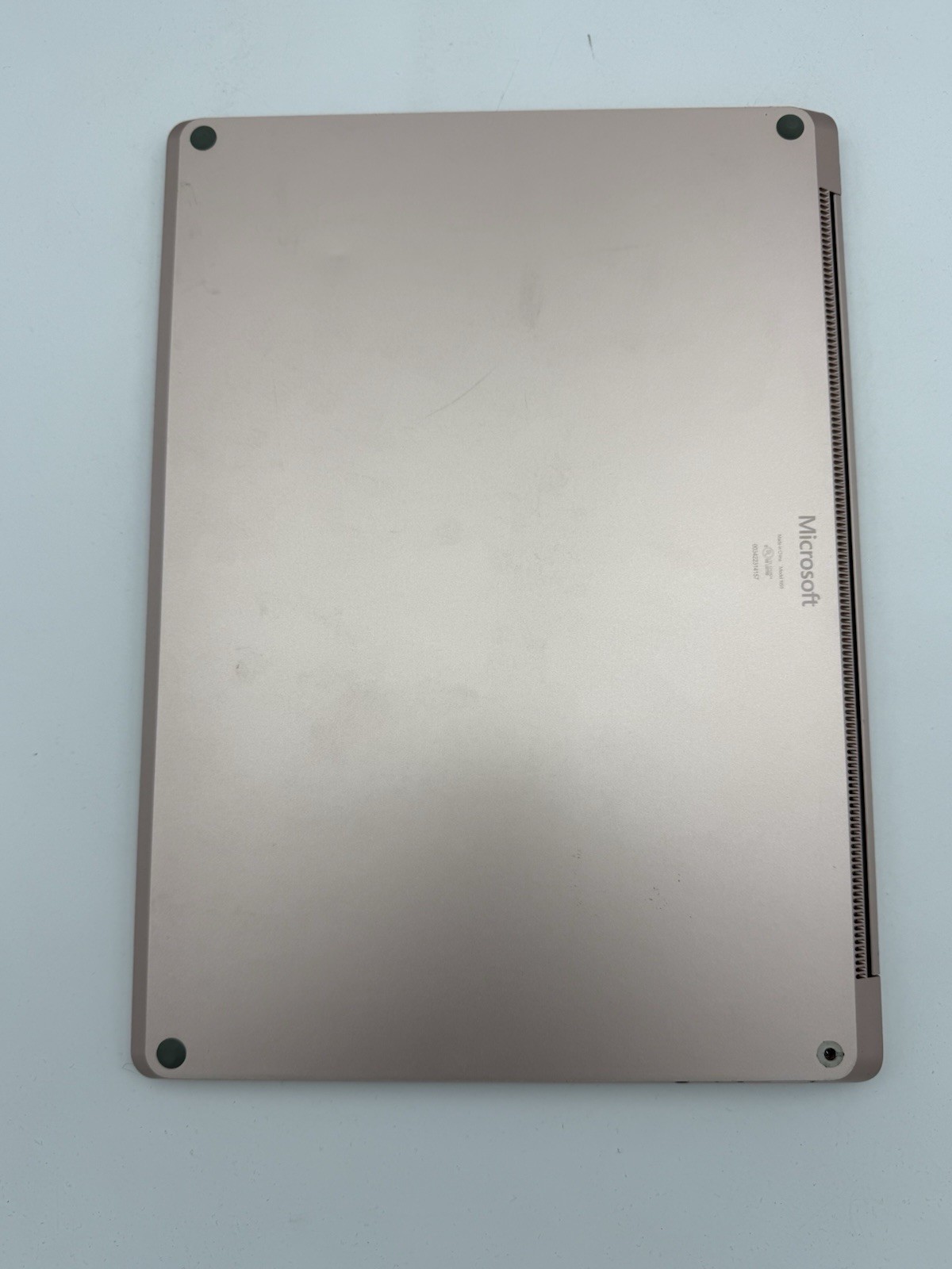 Microsoft Surface Laptop 4 13.5” Sandstone – Ryzen 5 | 16GB RAM | 256GB – 56C