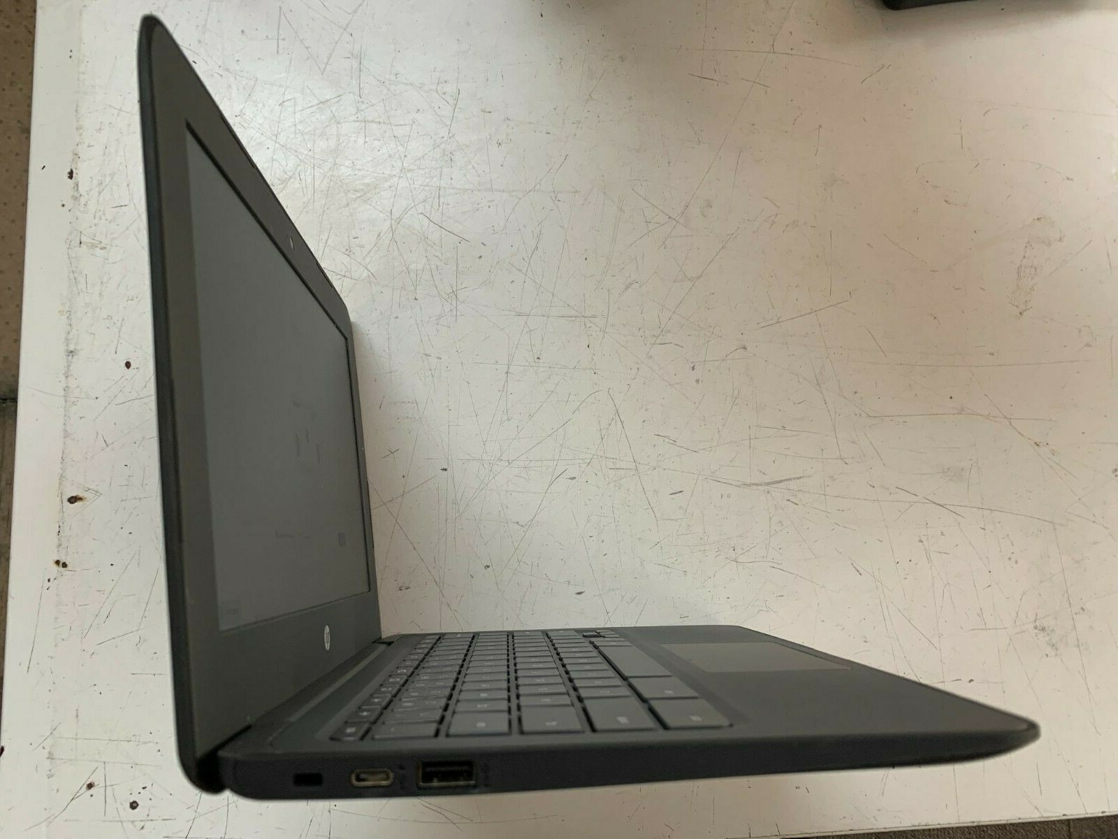 HP Chromebook 7265NGW 11.6″ – Celeron N3060 1.6GHz – 4GB RAM 12GB SSD- Chrome OS