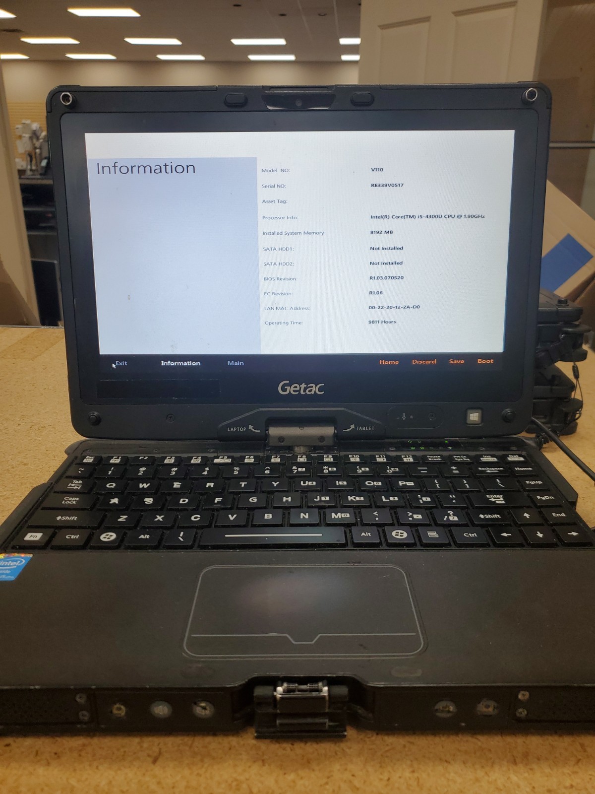 GETAC V110 Laptop Tablet Touch Screen i5-4300U 1.90GHz 8gB No HDD 9811hrs