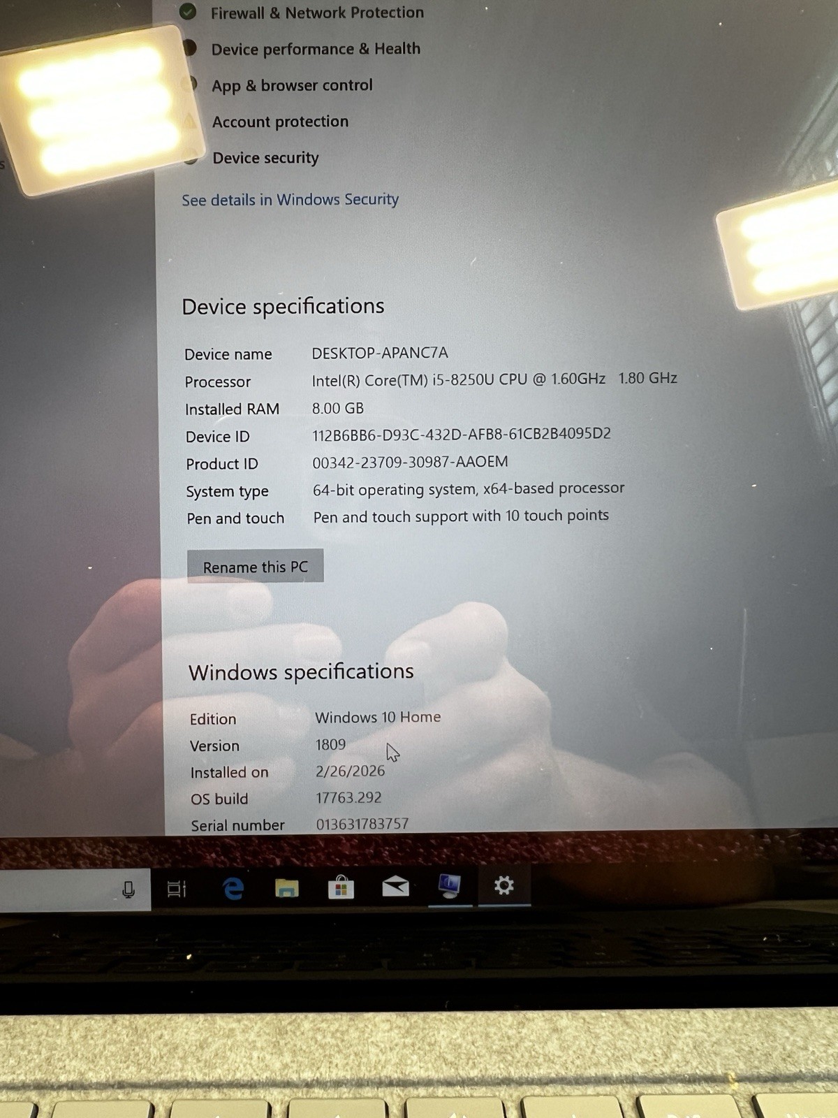 Microsoft Surface laptop 2 13.5″ (256GB, Intel Core i5 8th Gen. 1.60 GHz, 8 GB)