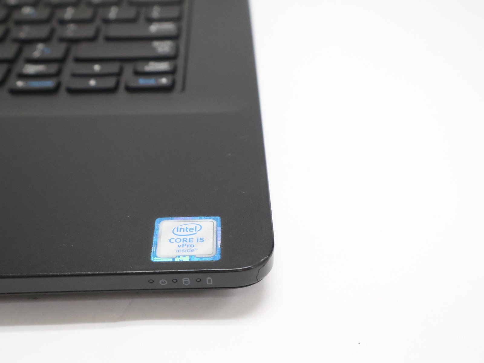 DELL Latitude E5470 14″ i5-6440HQ 2.6GHz 16GB 240GB SSD AMD R7 M360 W11 Pro
