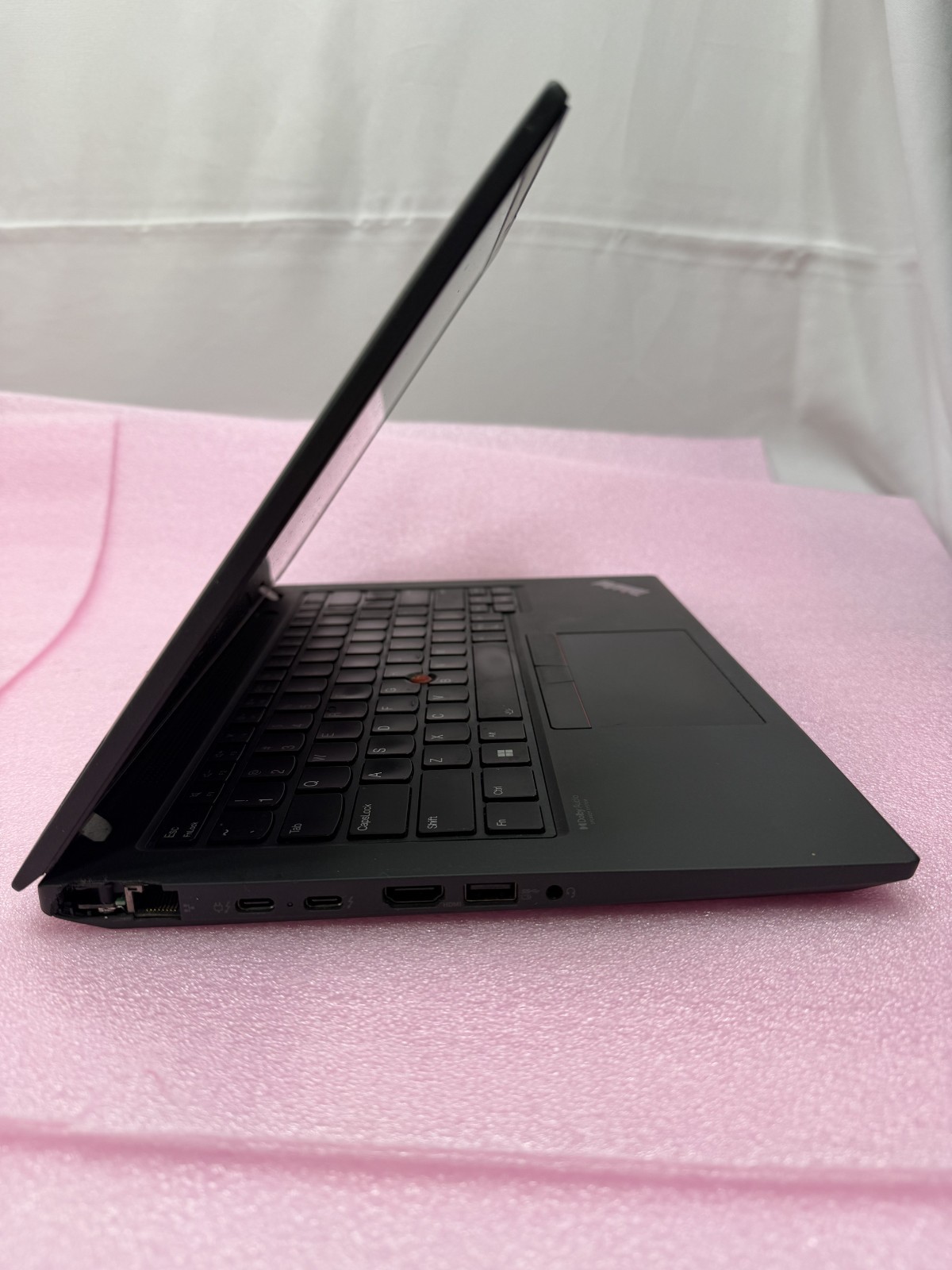 Lenovo ThinkPad P14s Gen 3 14″ i7-1280P 1.8GHz 16GB RAM T550