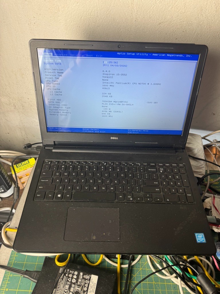 Dell Inspiron 15-3552 15.6in Pentium N3700 4GB RAM 500GB HDD No OS #5069