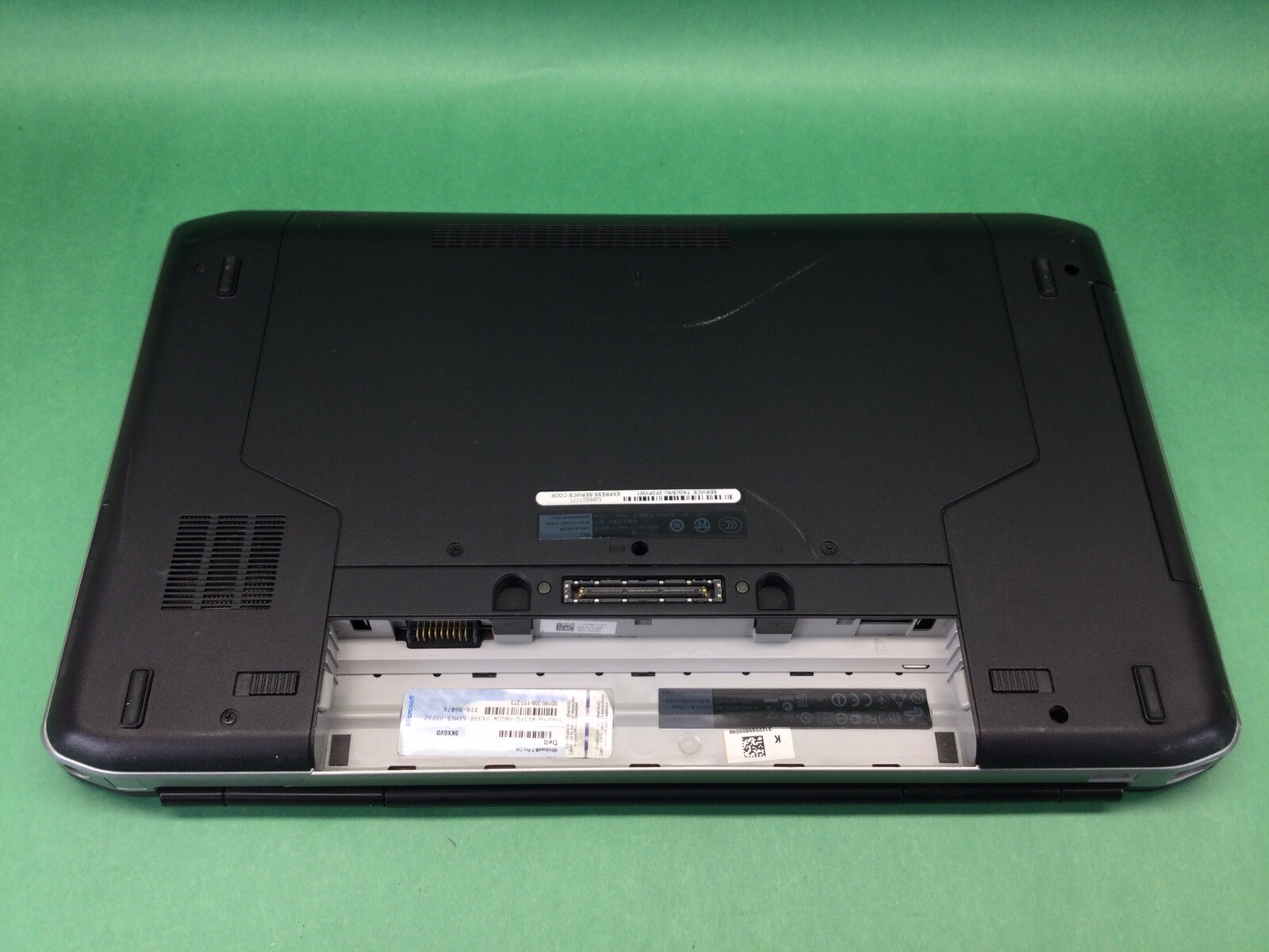 Dell Latitude E5530 – P28G – 15.5” – UNTESTED