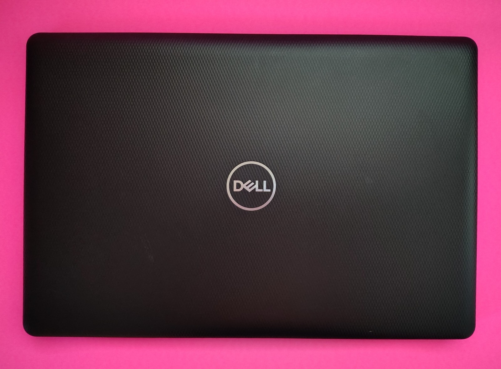 DELL 17.3″ FHD Laptop DVD-RW 256GB SSD 8GB Intel i3-1005G1 New Battery Win 11