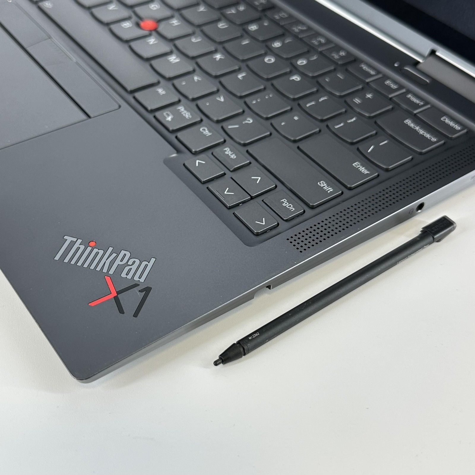 Lenovo ThinkPad X1 Yoga Gen 7 14 FHD+ TOUCH i7-1265U 16GB 512GB SSD – BENT FRAME
