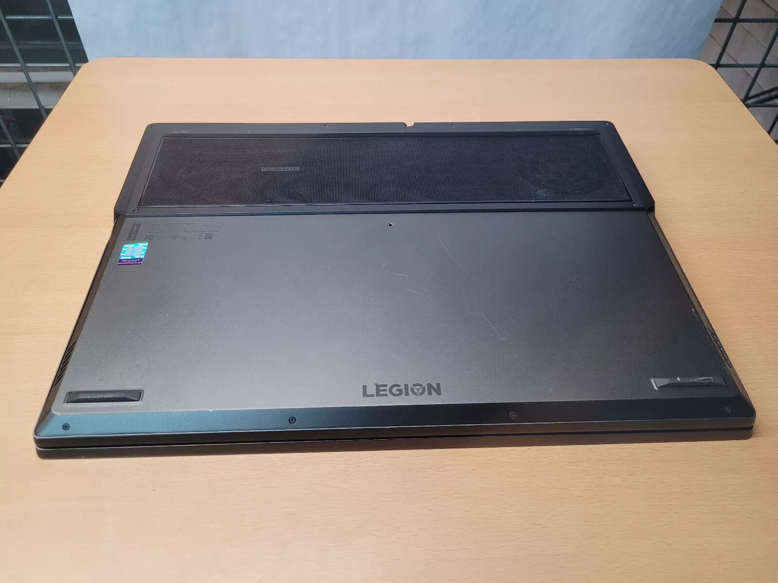 Lenovo Legion Y730-17ICH Laptop i7-8750H 2.20 GHz 16GB 128GB SSD GTX 1050Ti W10H