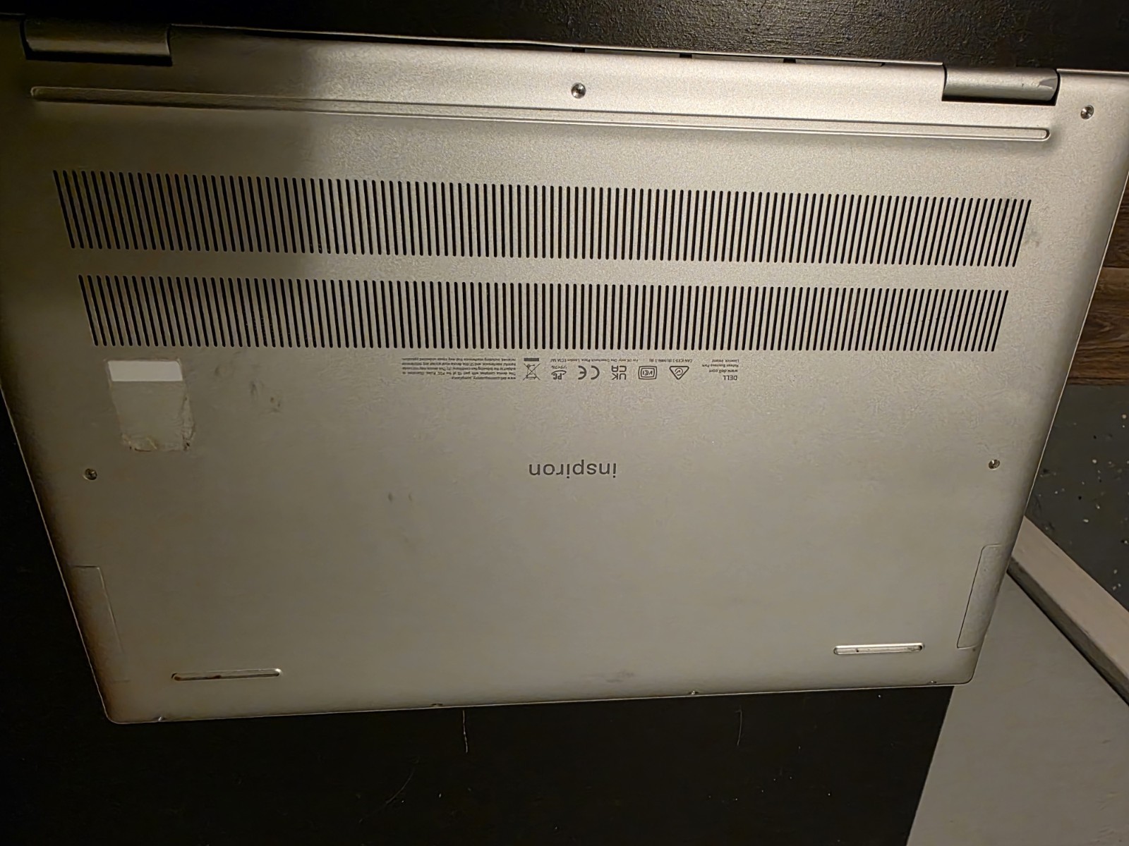 Dell Inspiron 16 7630 – 16.0″ – FOR PARTS OR NOT WORKING