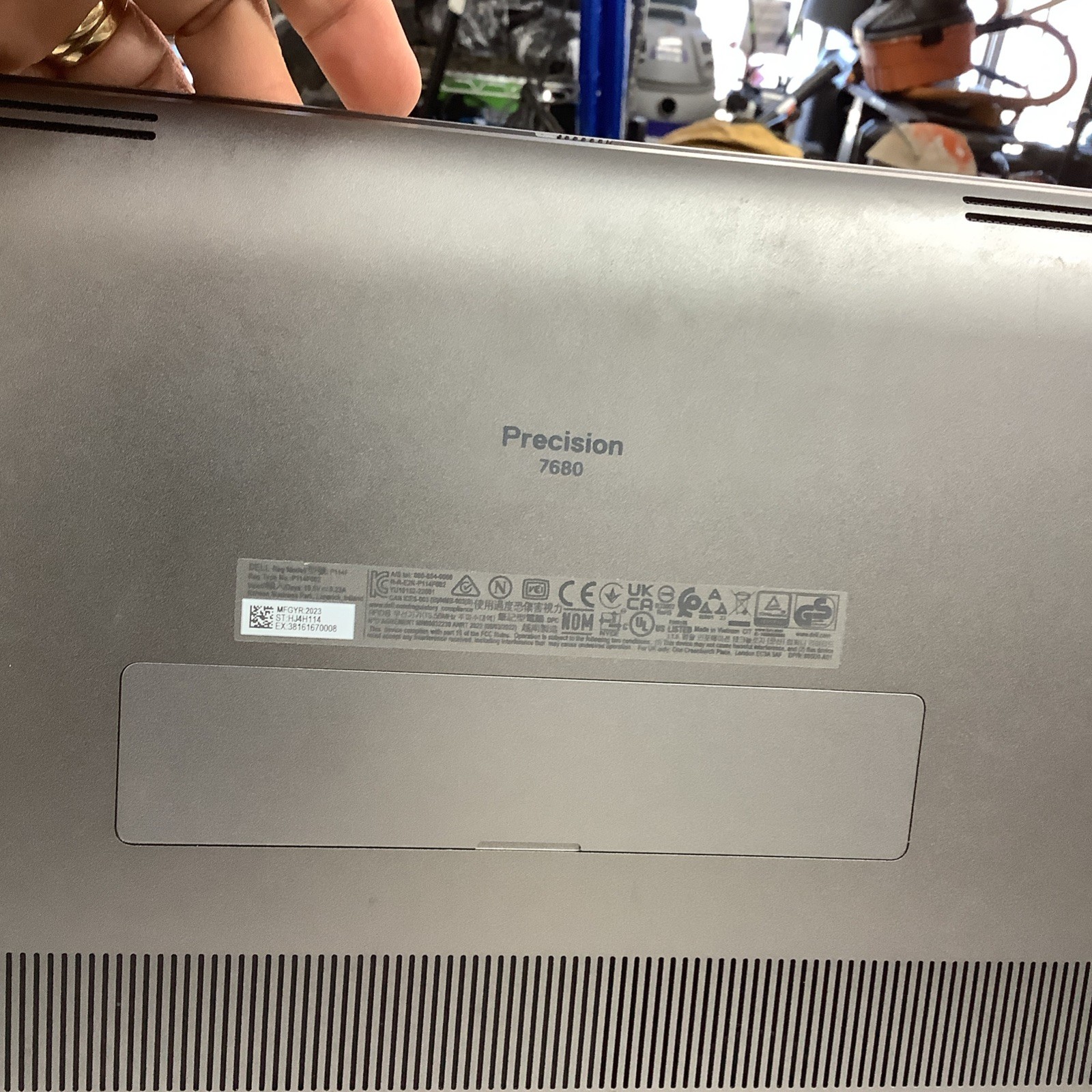 Dell Precision 7680 16″ Laptop (115686)