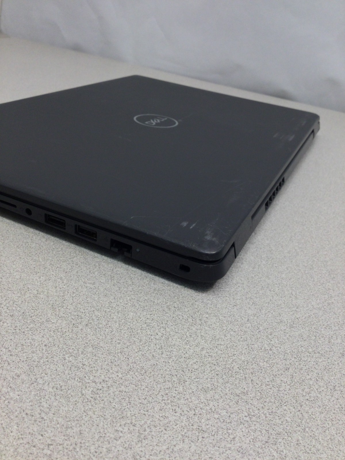 DELL LATITUDE 3510 15″ Intel Core i5 10310U 1.60GHz 8GB RAM 256GB SSD WIN 11PRO
