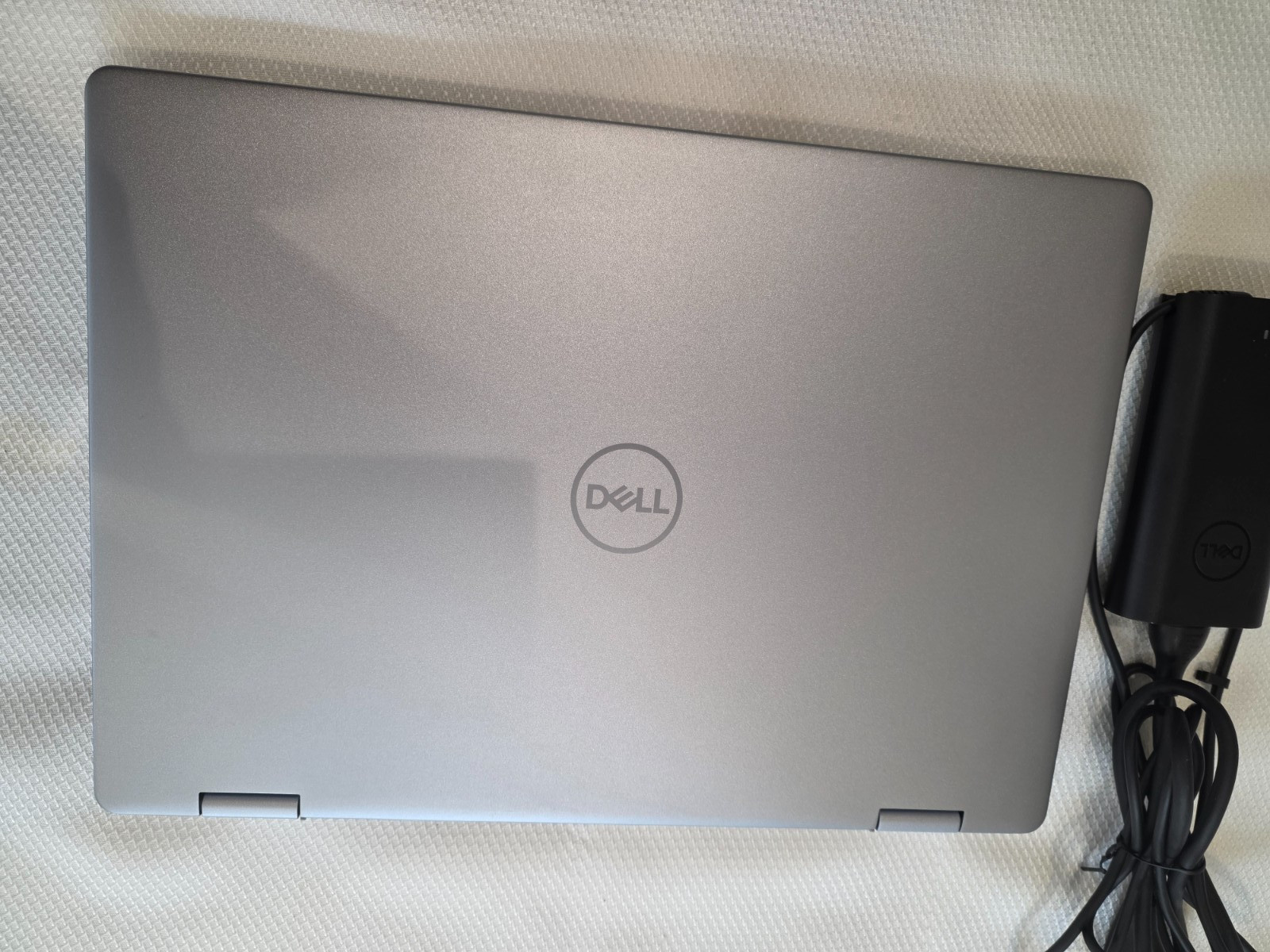 Dell Inspiron 16 7640 2-in-1 QHD Touch 90Hz Ultra 7 155H 16GB RAM 1TB SSD