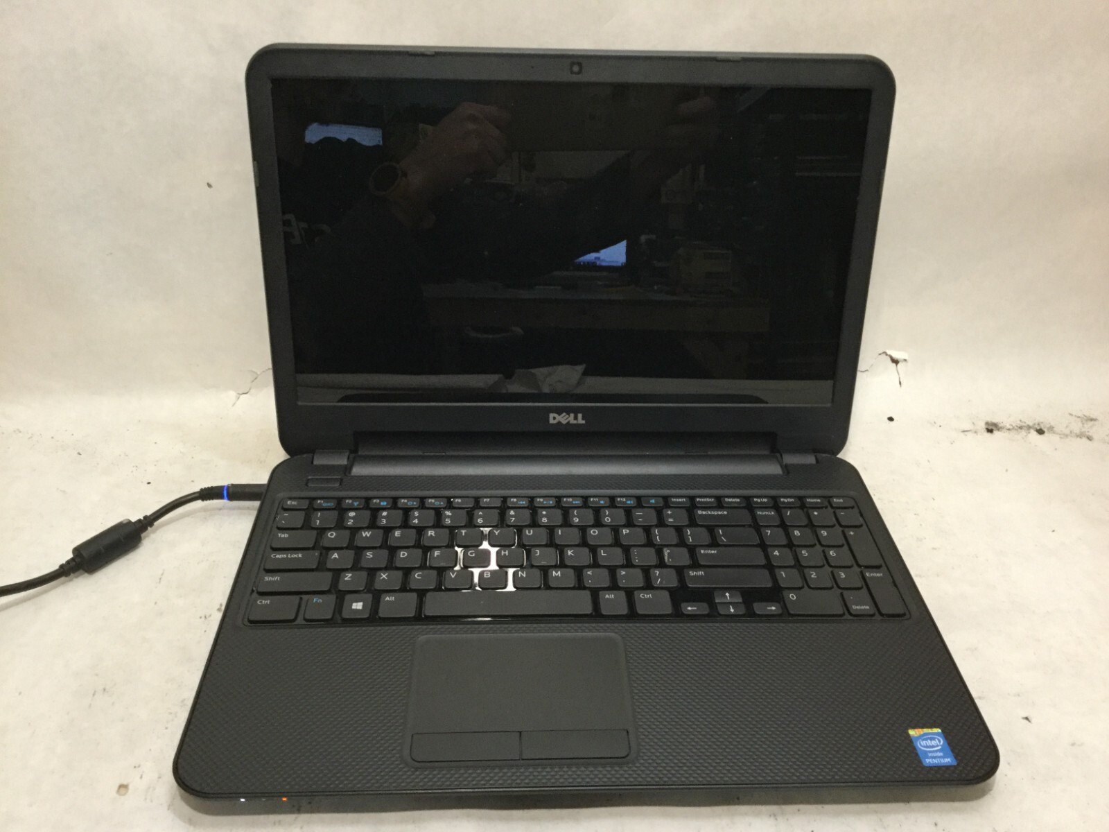 Dell Inspiron 15-3521 / Intel Pentium UNKNOWN SPECS / (MISSING PARTS!) -MR