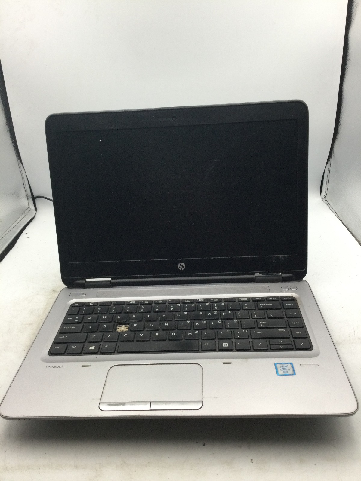 HP PROBOOK 640 G3 – FOR PARTS/NO POWER – MISSING PARTS – INTEL I3 – READ – BB