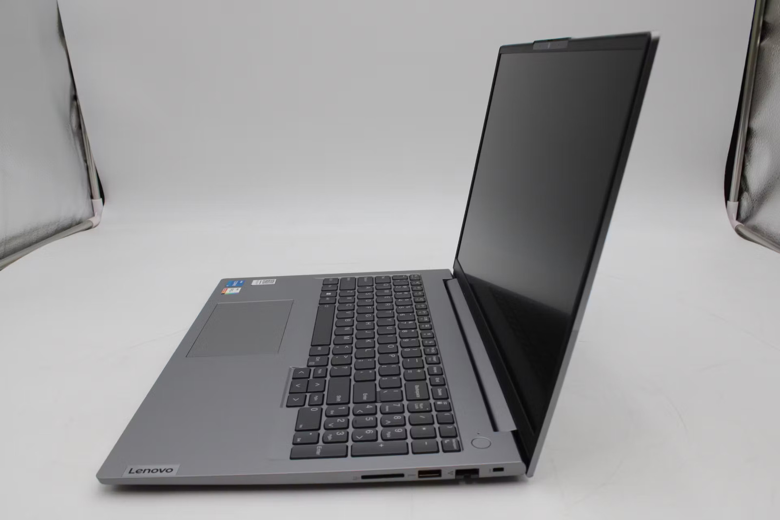 Lenovo ThinkBook 16 G6 IRL 16″ i5-1335U, 256GB NVMe, 16GB RAM