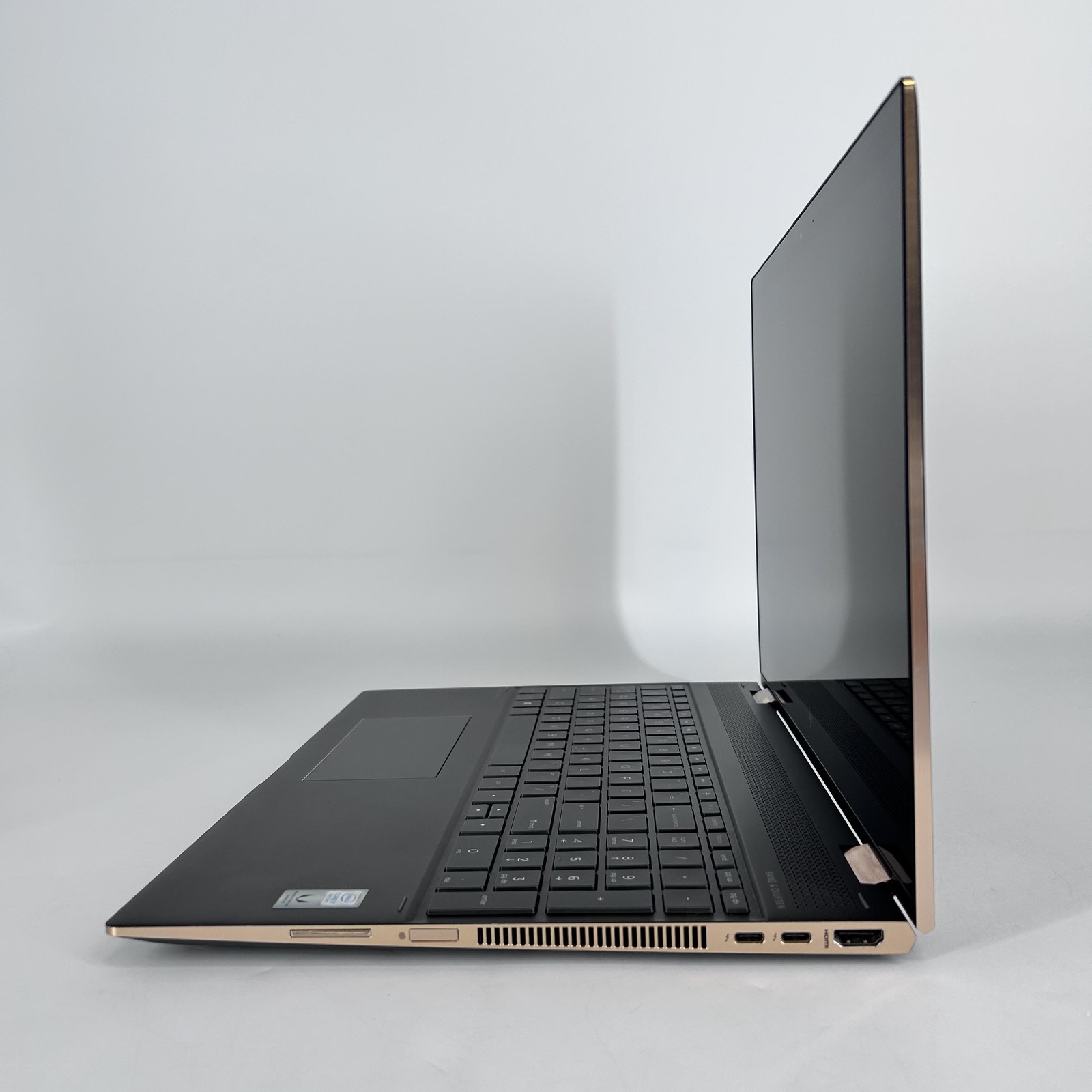 HP Spectre 15 x360 4K TOUCH i7-8705G 16GB 1TB AMD Radeon RX Vega M GL FRAME GAP