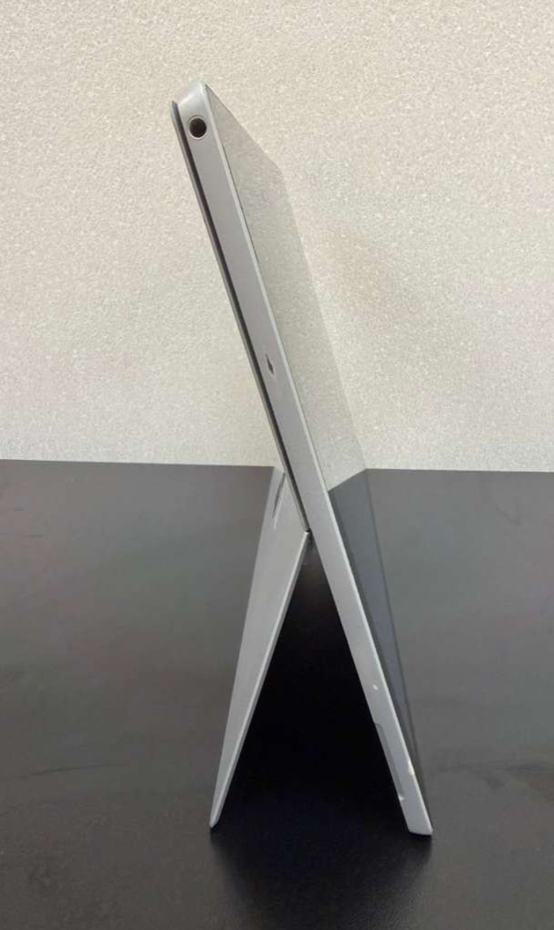 Microsoft Surface Pro 7 i5 10th Gen 8GB 256GB SSD WIN 11 PRO . READ DESC