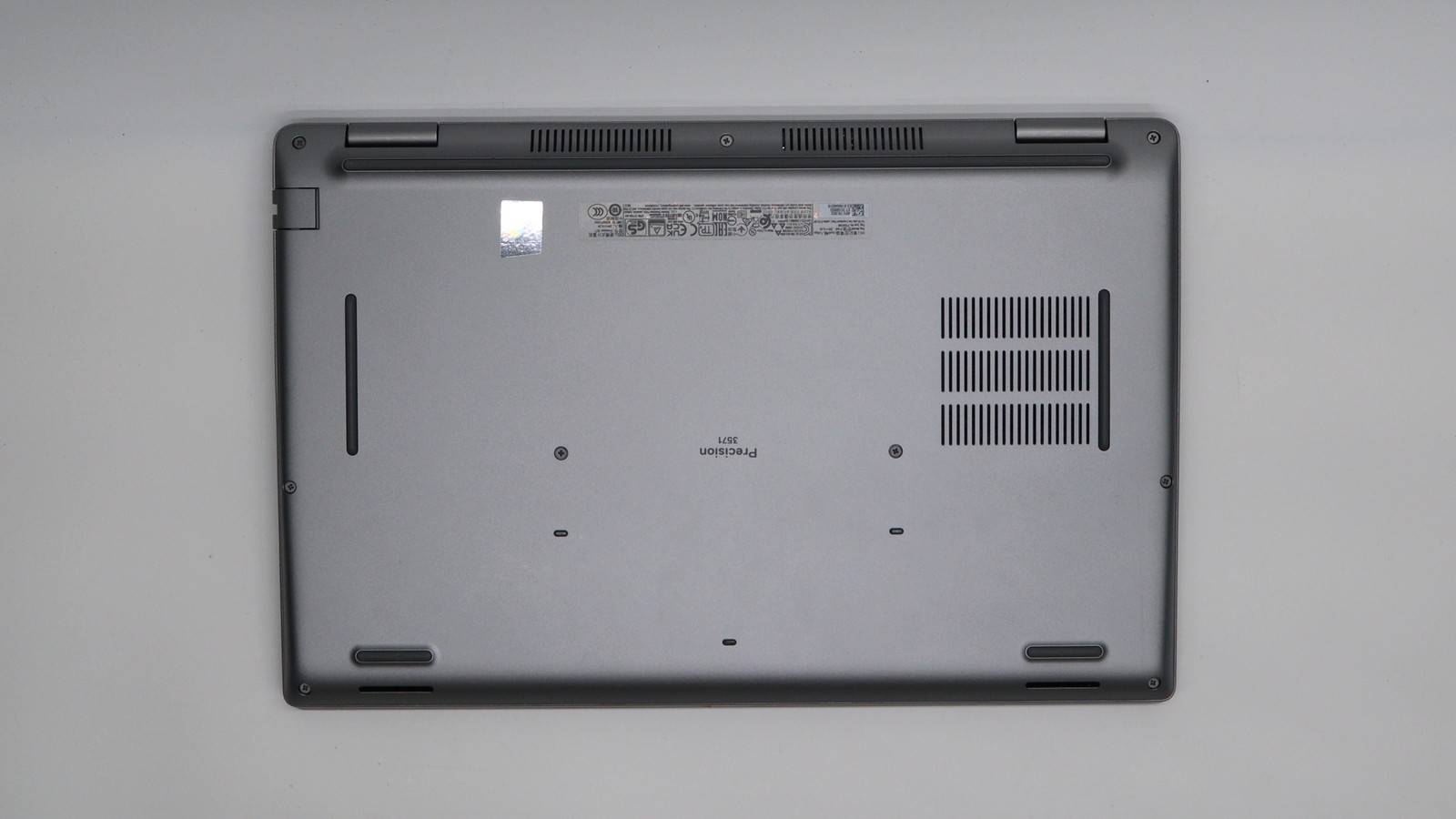Dell Precision 3571 15″ i7-12700h 16GB 512GB – Very Good