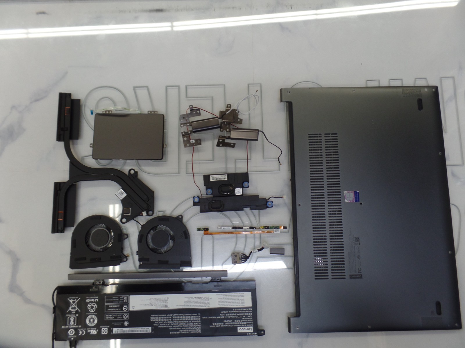 Genuine Lenovo Yoga 730-15IKB 15.6″ Series Parts Battery/Trackpad/heatsink etc.