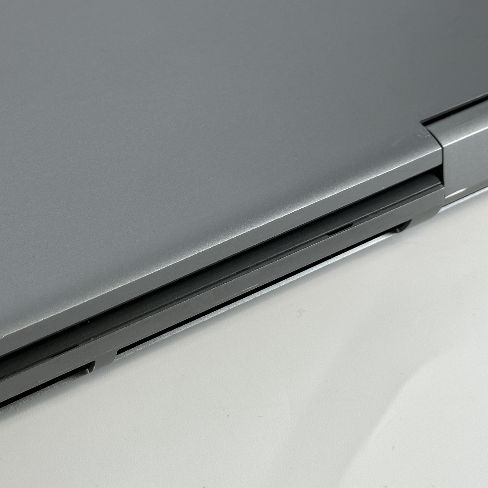 Dell Precision 7770 17.3 4K 119Hz 2.3 GHz i9-12950HX 32GB 1TB/512GB RTX 3080 Ti