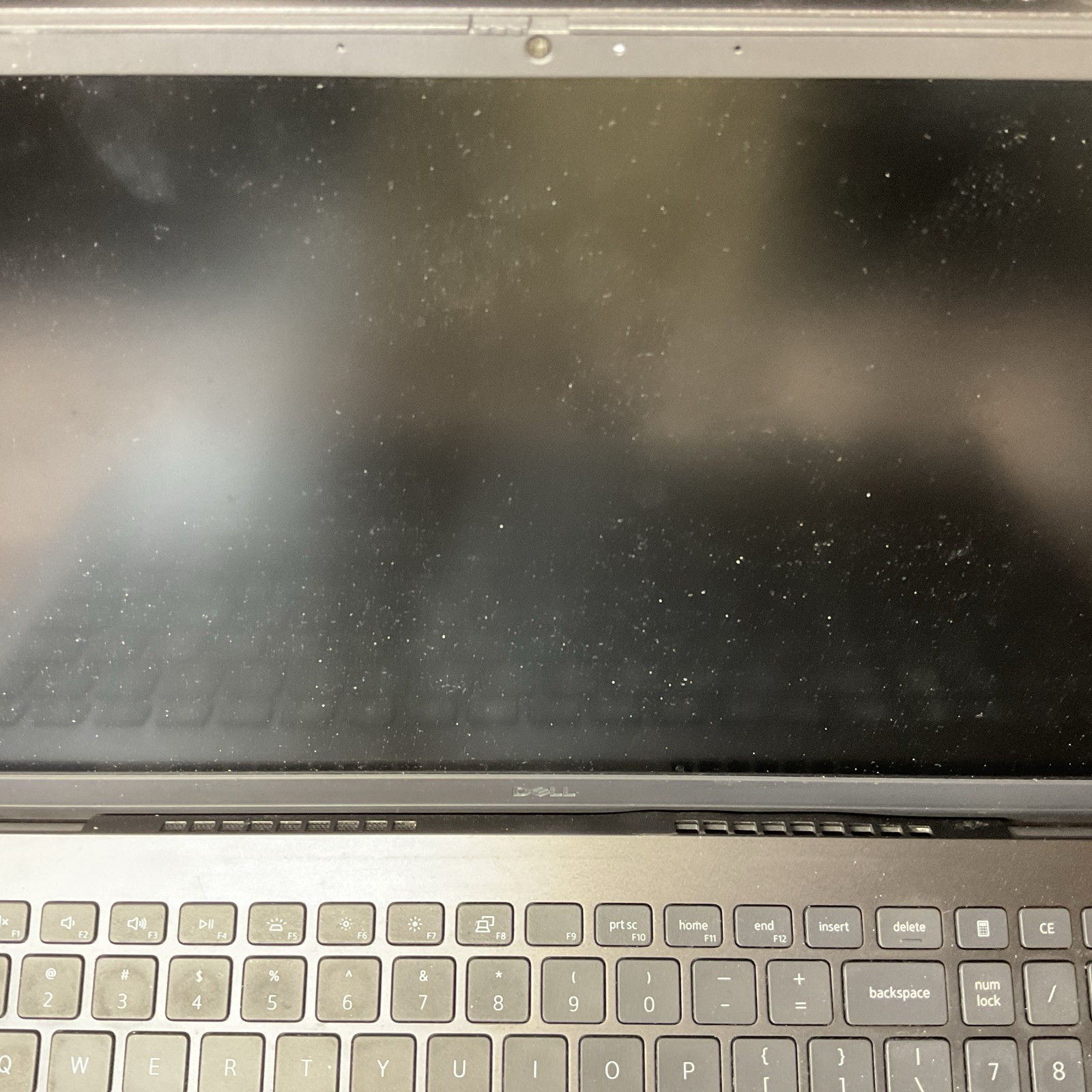 Dell Vostro 15 5501 / i5 10th Gen / BIOS Unlocked / No RAM / No SSD / C5