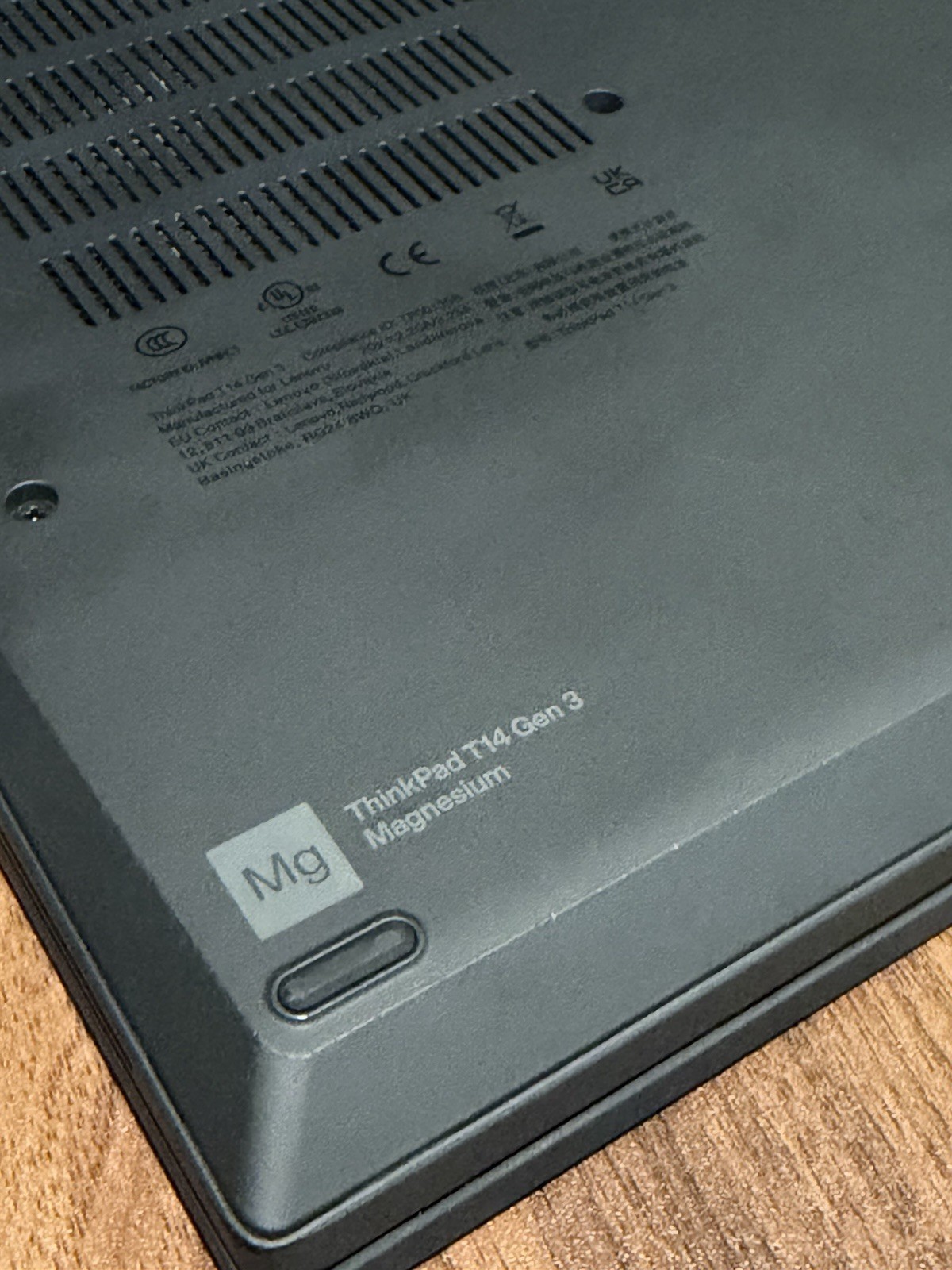 Lenovo ThinkPad T14 Gen 3 FHD+ TOUCH 2.7 GHz Ryzen 7 PRO 6850U 16GB 512GB SSD