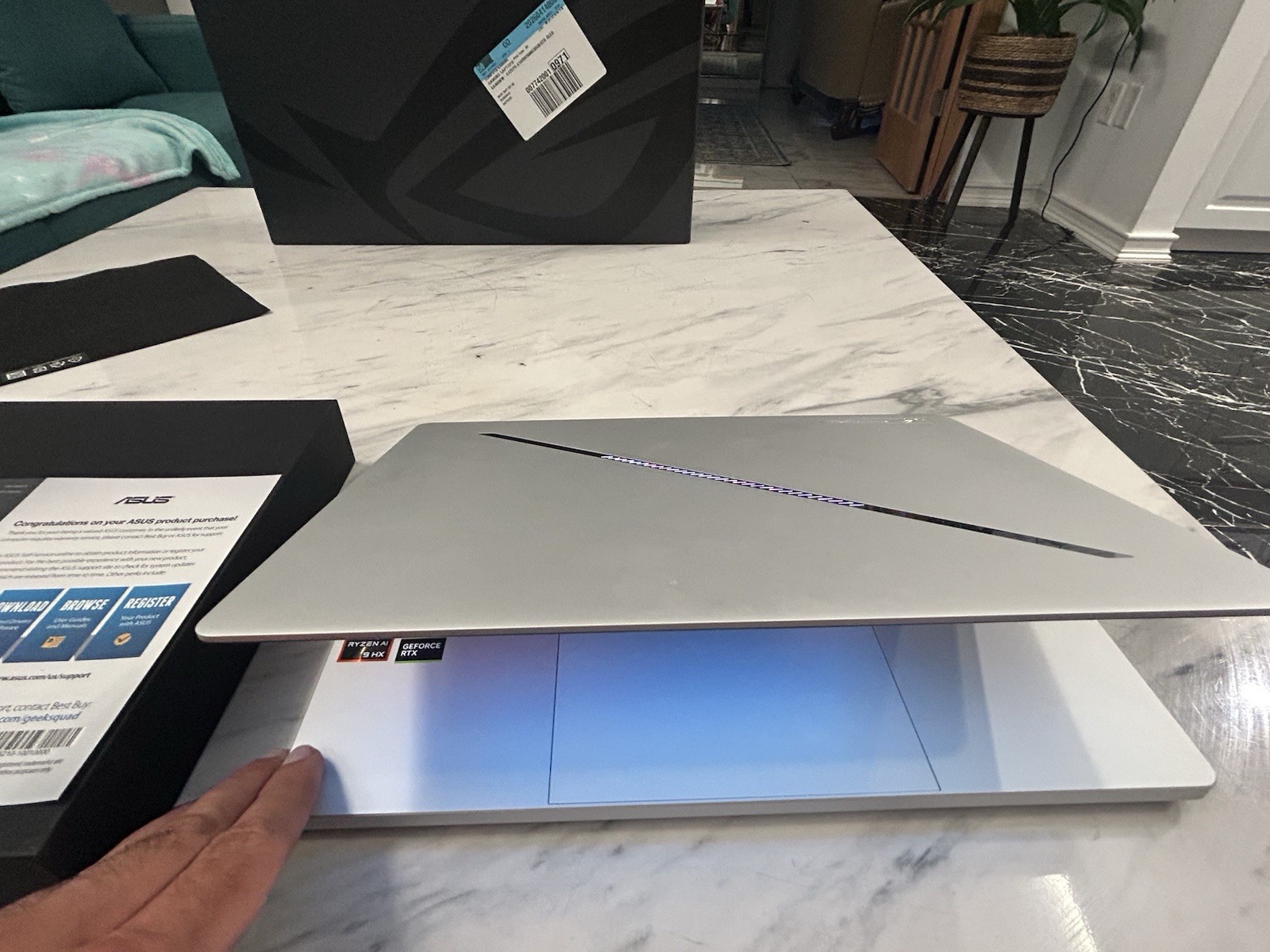 ASUS ROG Zephyrus G14 14″ OLED 3K 120Hz Laptop Ryzen AI 9 HX 32GB 2TB RTX 5080