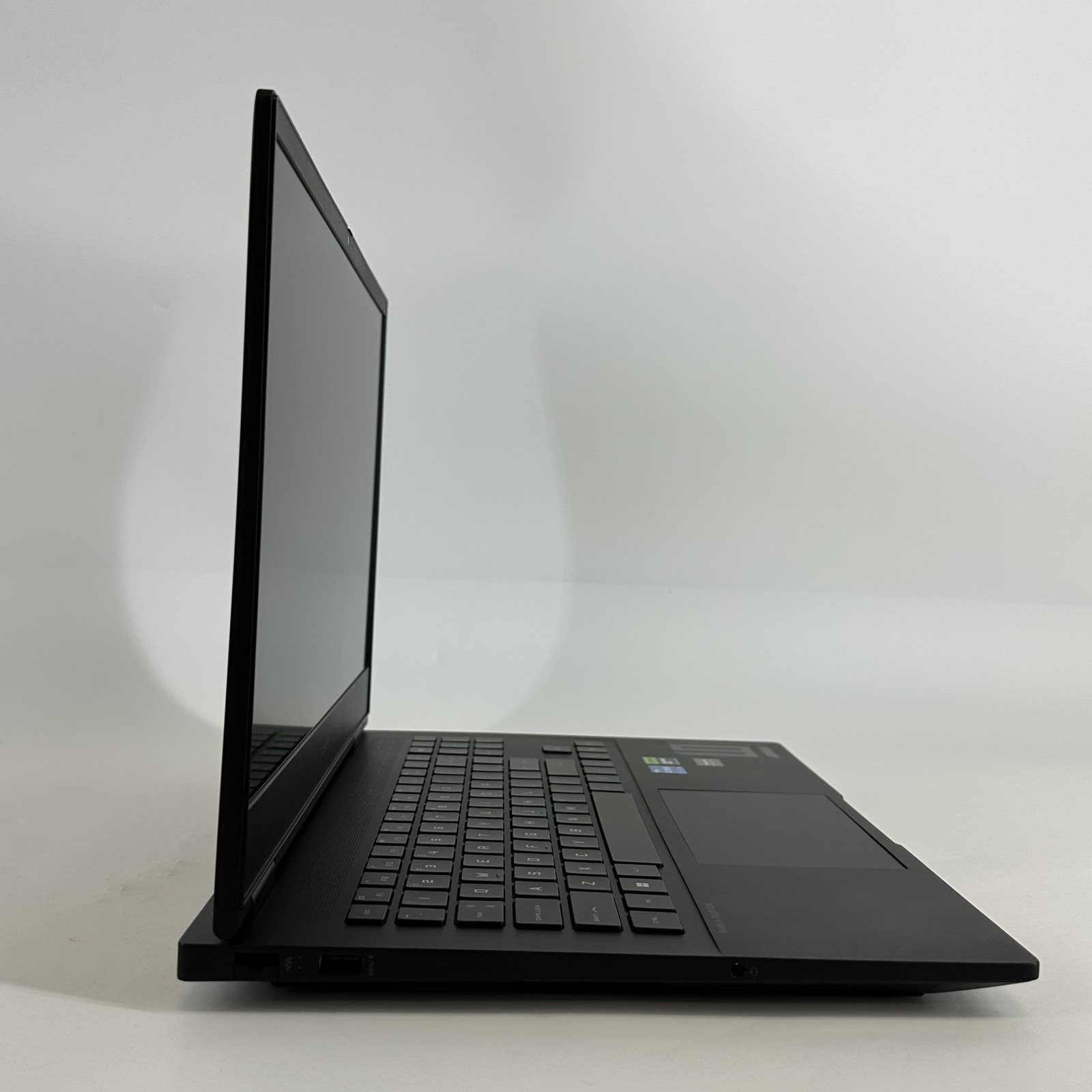 HP Omen 16 144Hz FHD 2.6 GHz i5-13500H 32GB 1TB SSD NVIDIA RTX 3050 Excellent